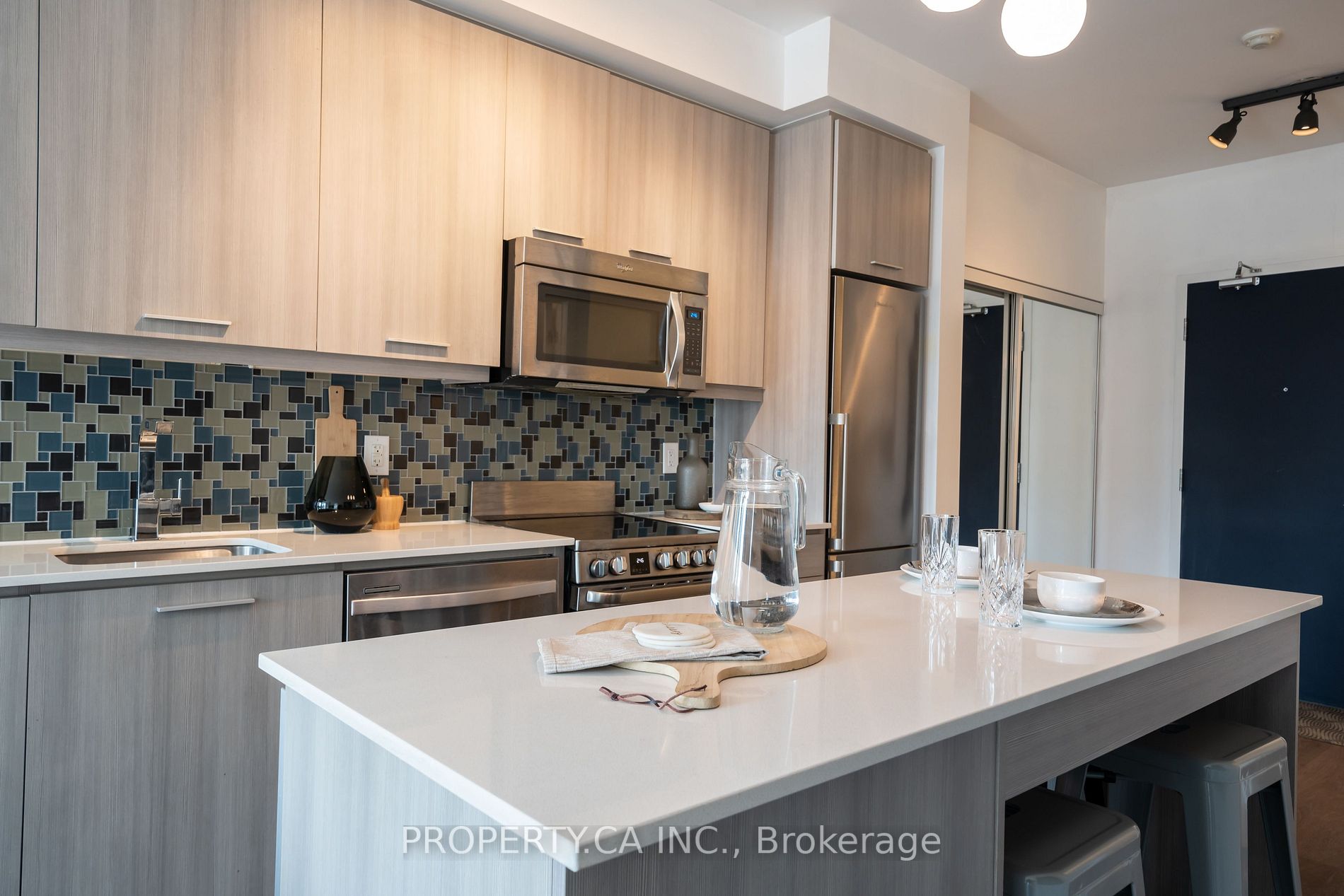 105 George St, #507