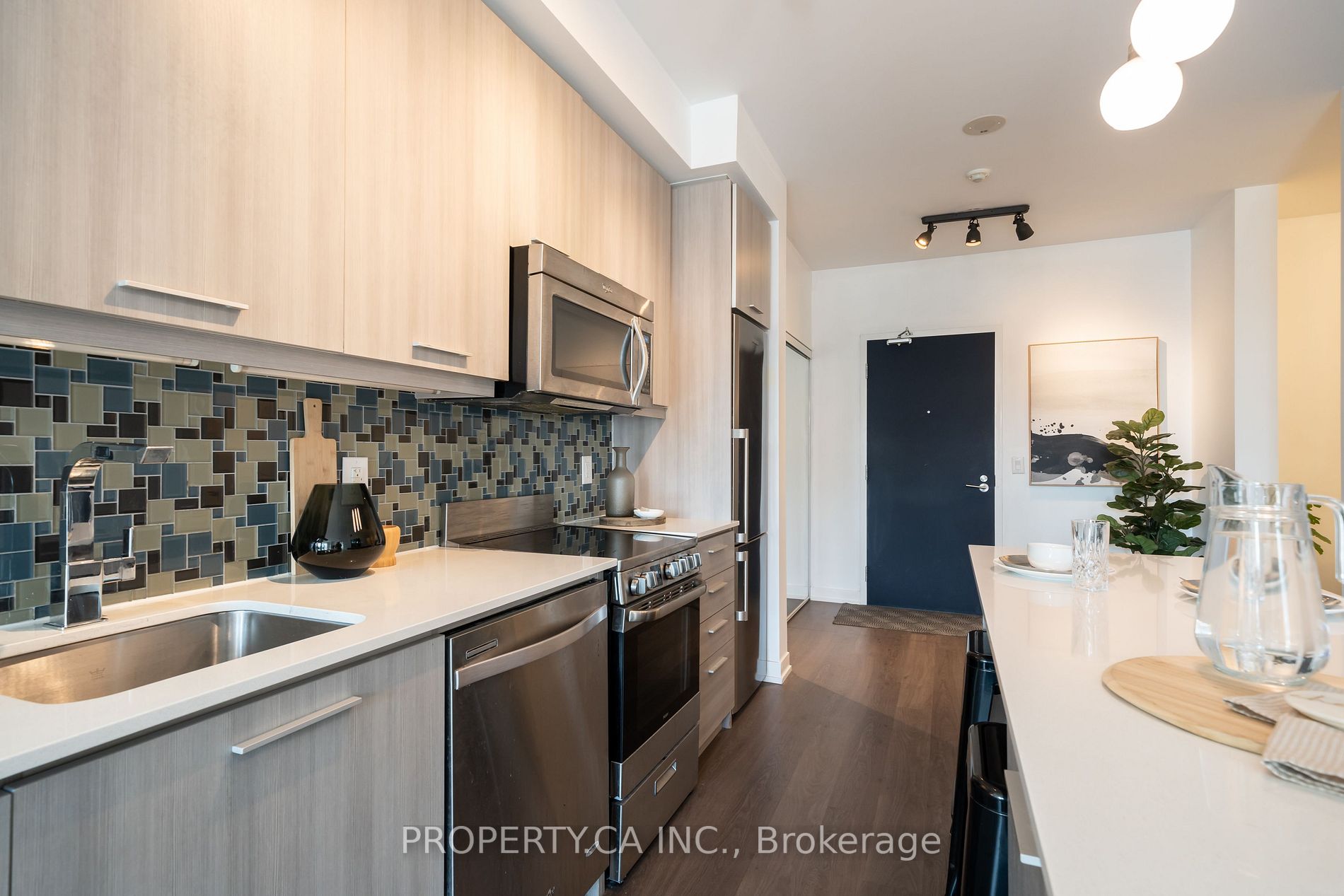 105 George St, #507