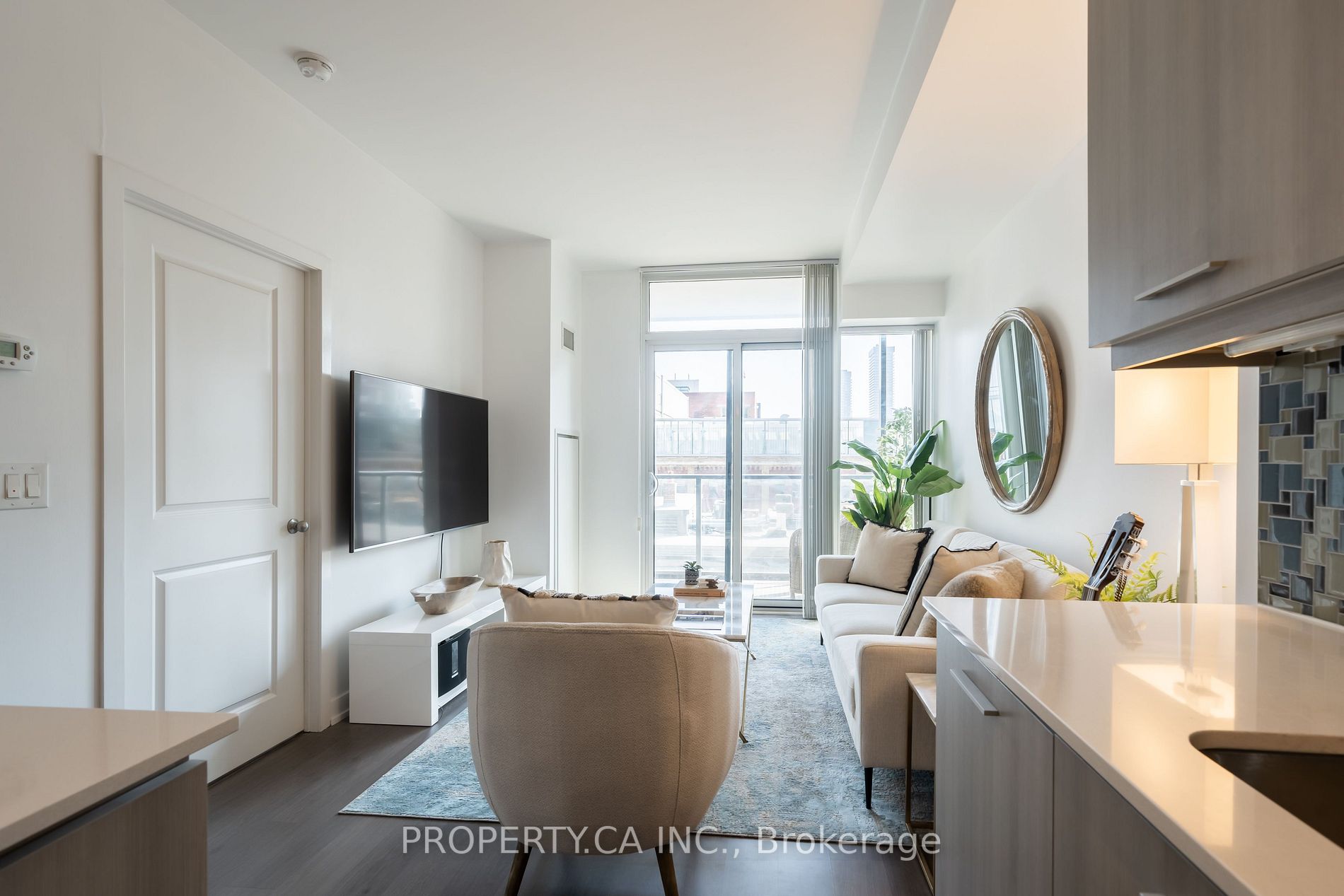 105 George St, #507