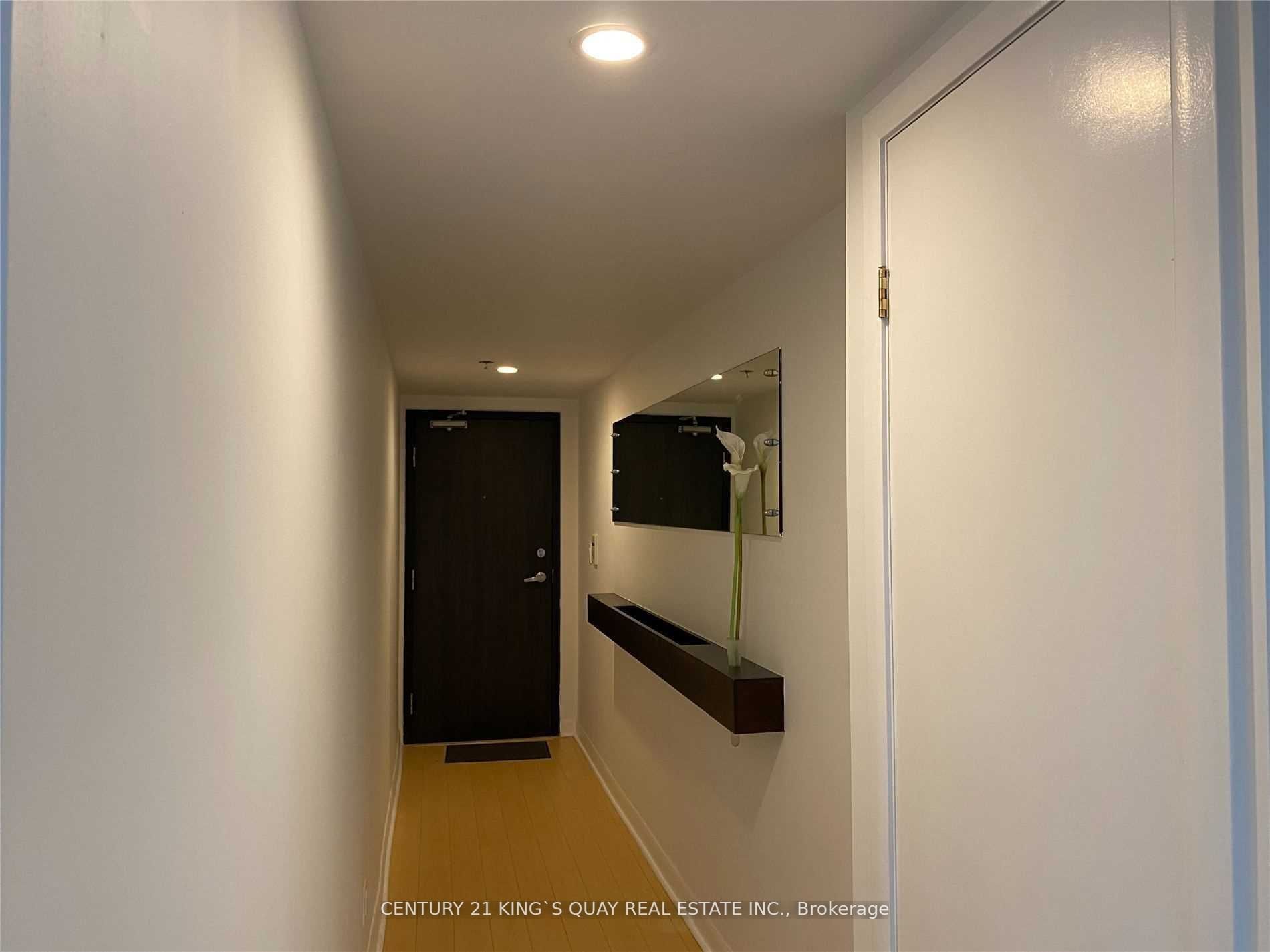 210 Victoria St, #801