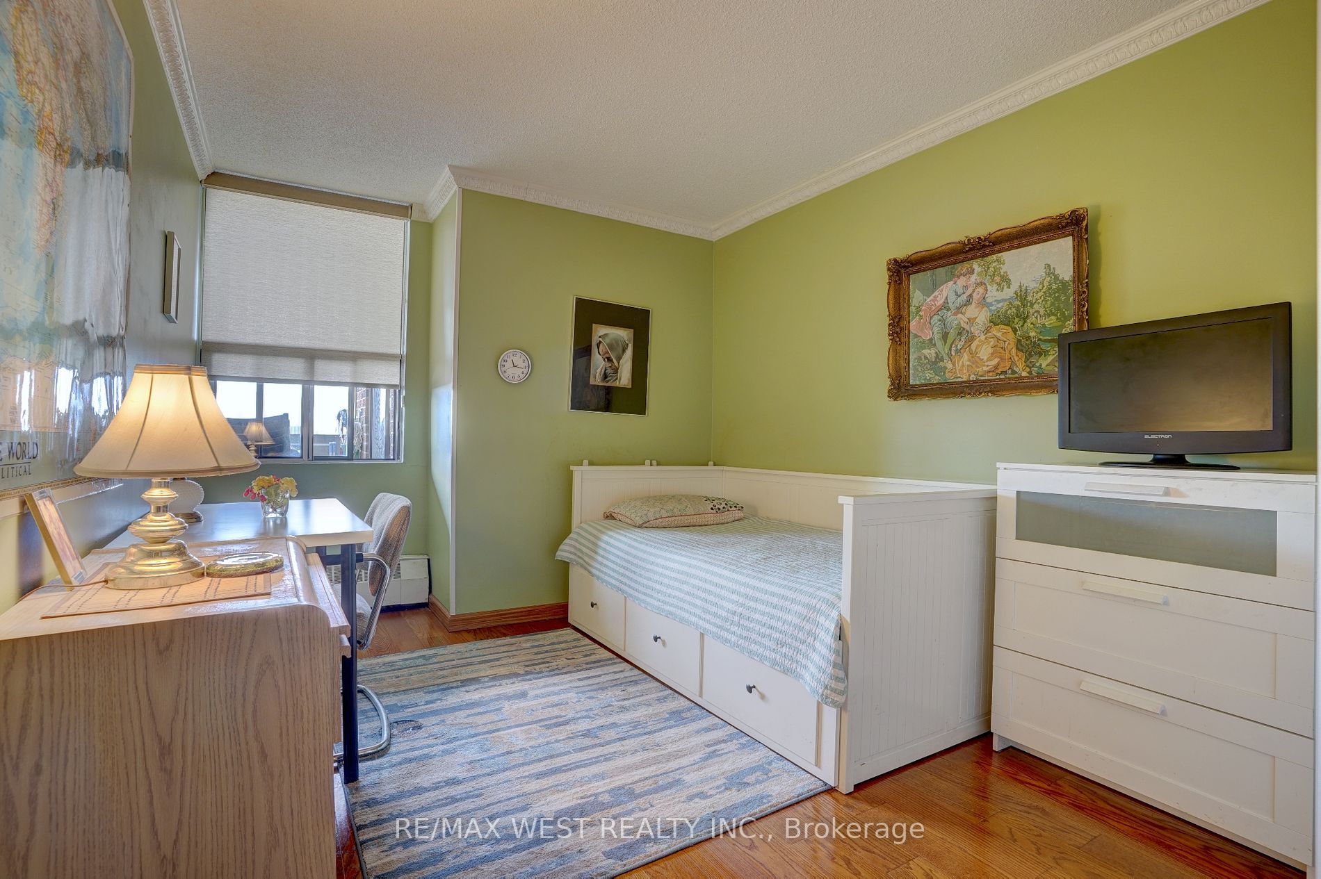 25 Sunrise Ave, #Ph07