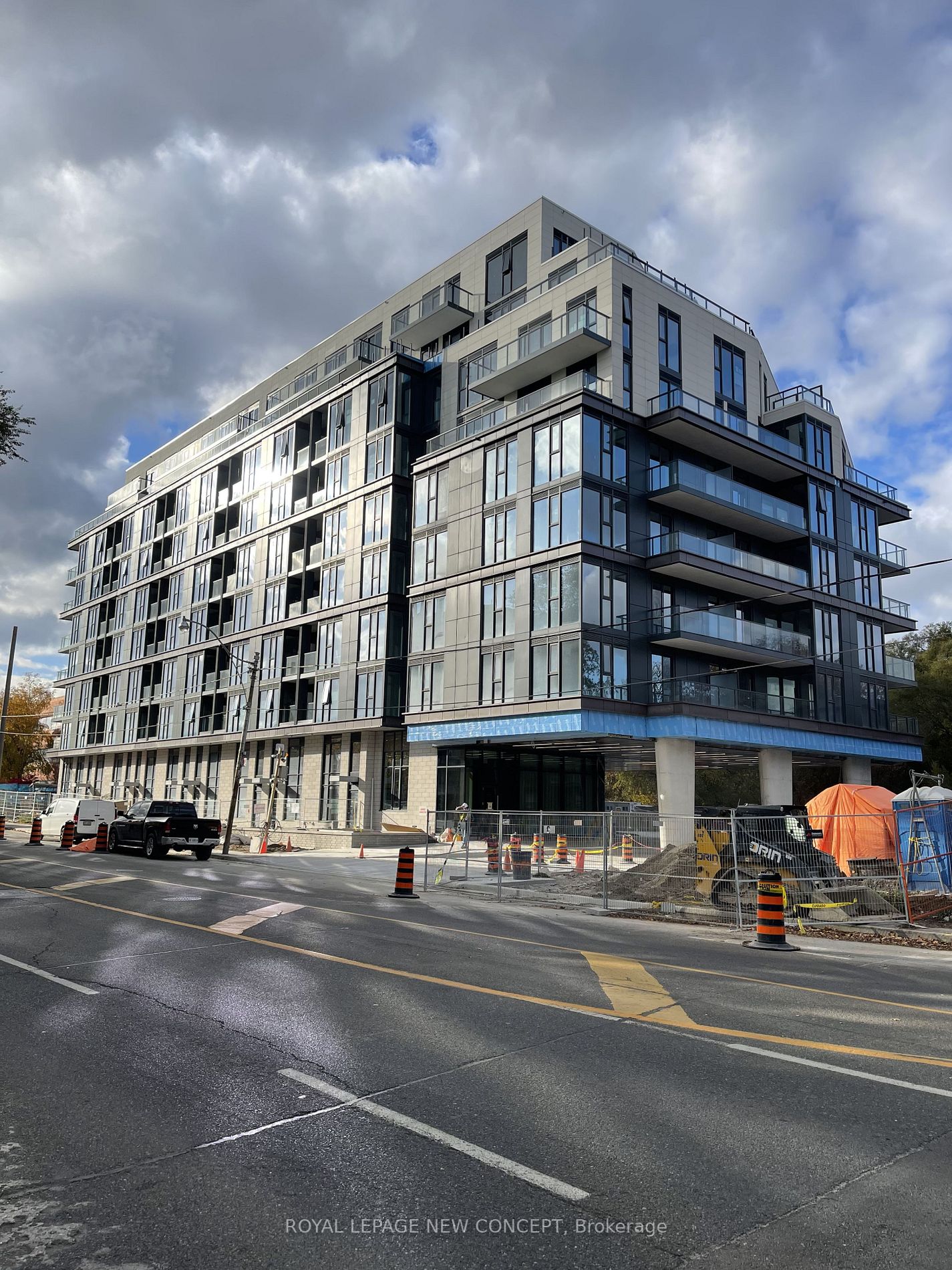 250 Lawrence Ave W, #325