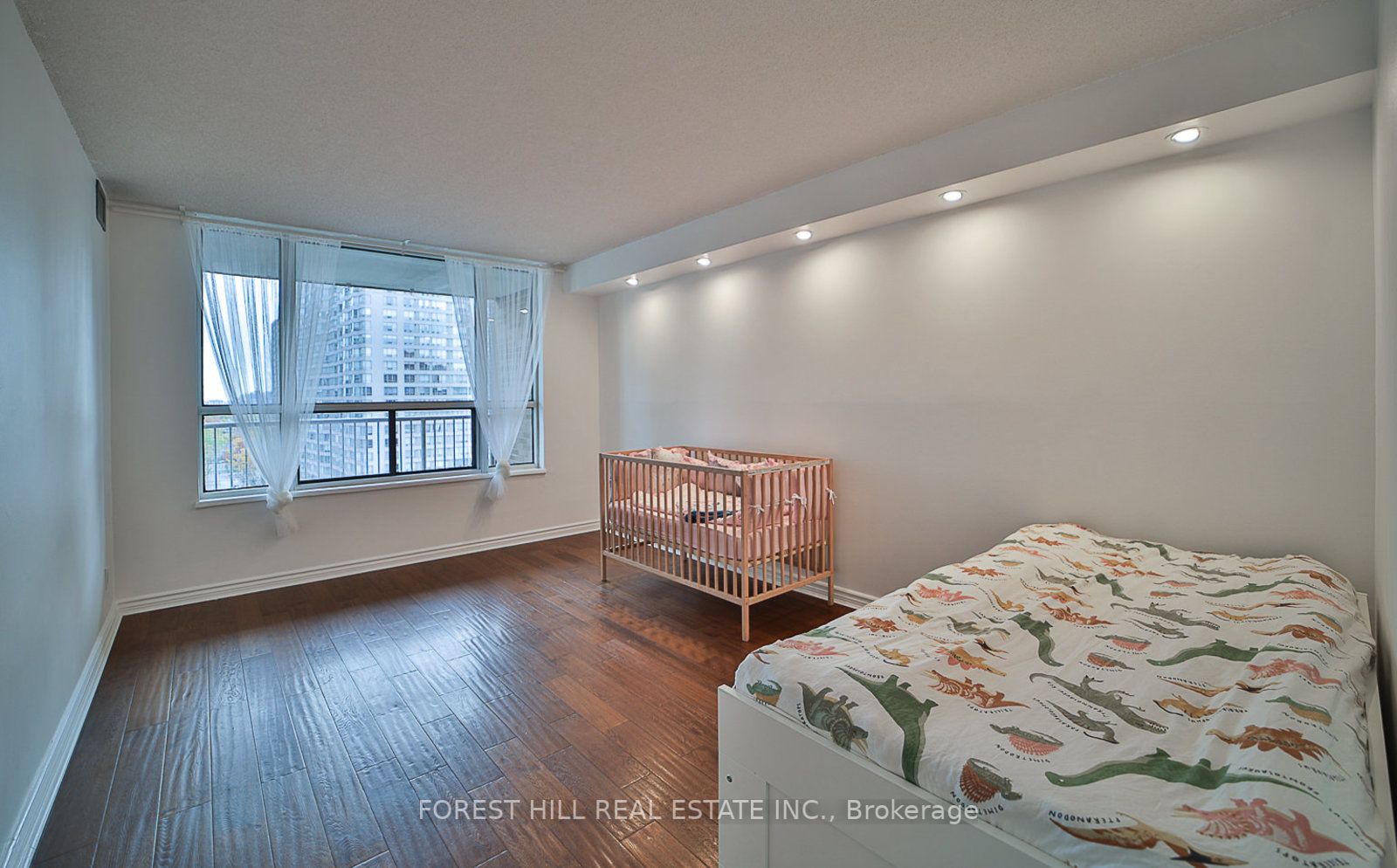 100 Upper Madison Ave, #1206