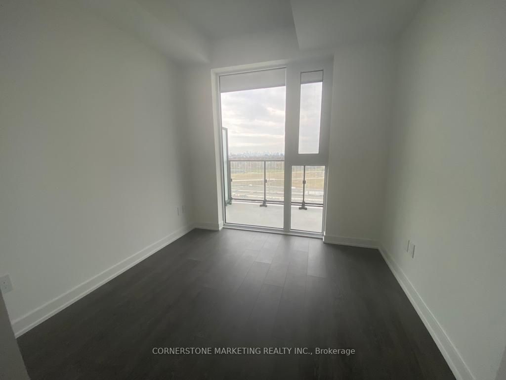 8 Tippett Rd, #1509