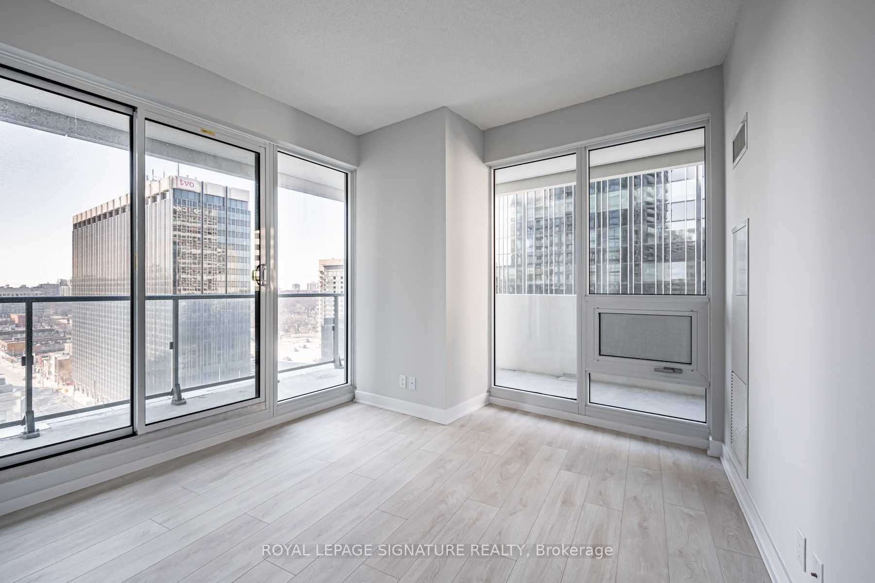 2221 Yonge St, #2508