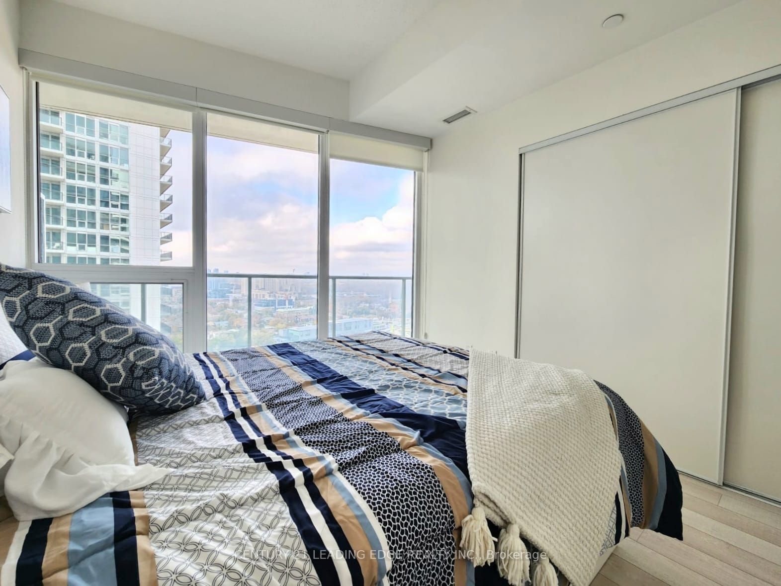115 Mcmahon Dr, #2903