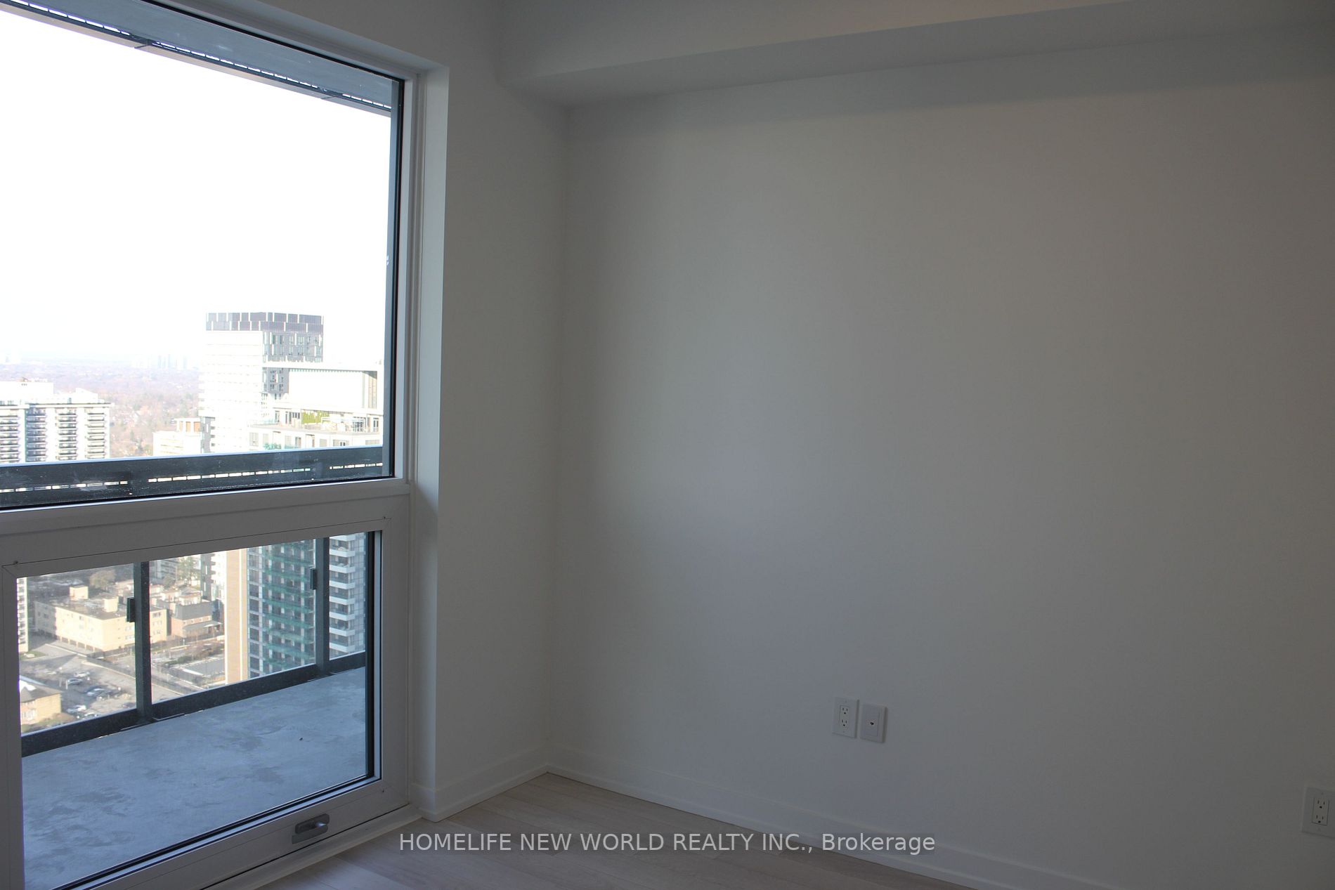 39 Roehampton Ave, #2708