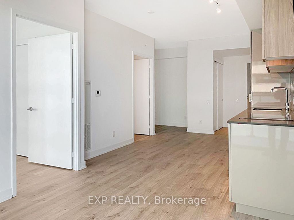 161 Roehampton Ave, #2207