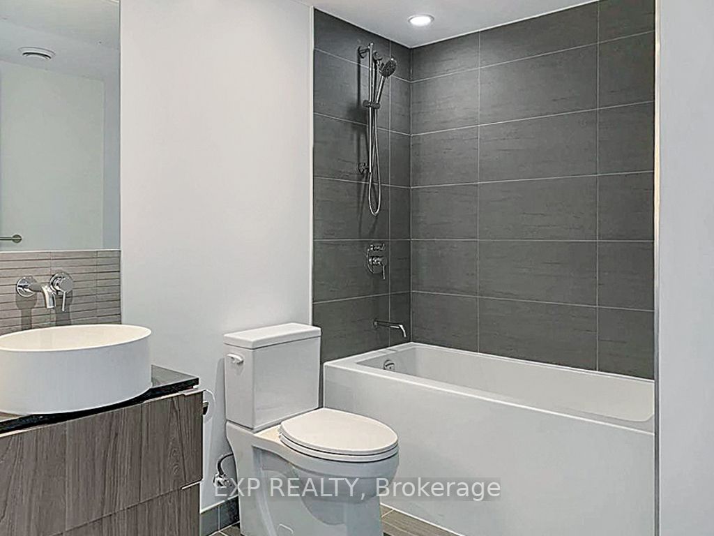 161 Roehampton Ave, #2207