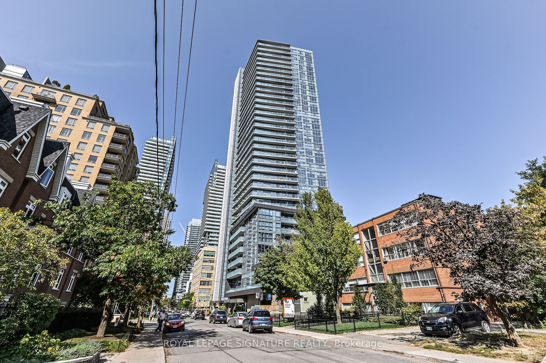 125 Redpath Ave, #606