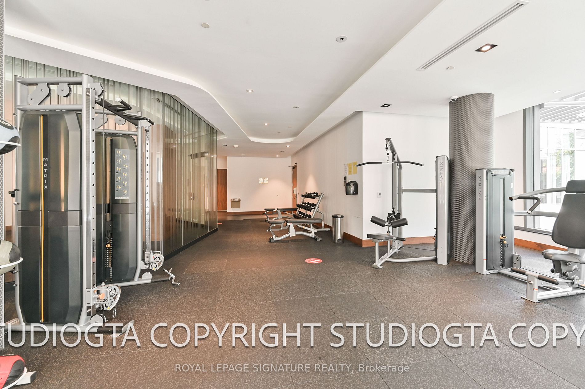 125 Redpath Ave, #606