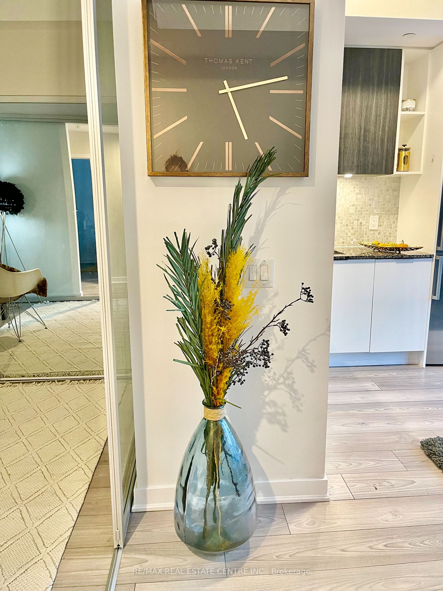 120 Parliament St, #817