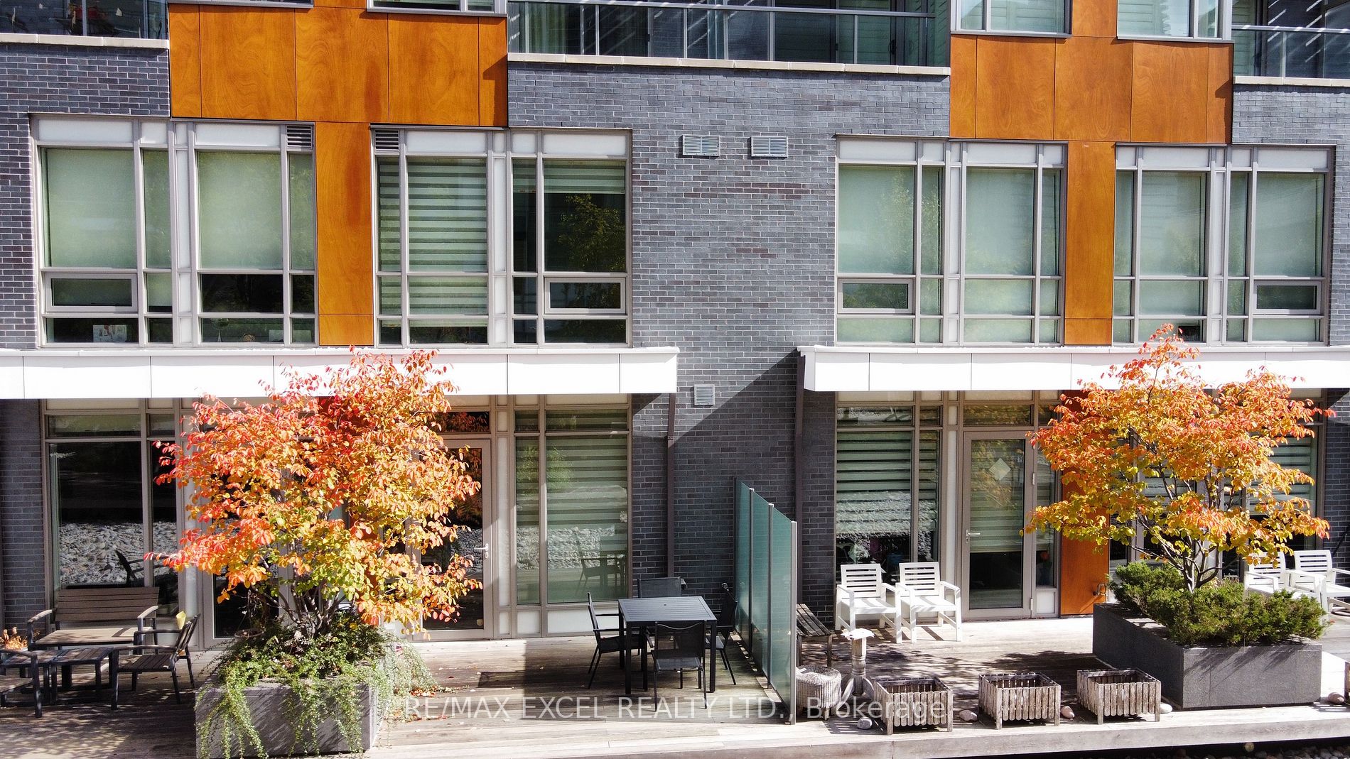 88 Sheppard Ave E, #Th12