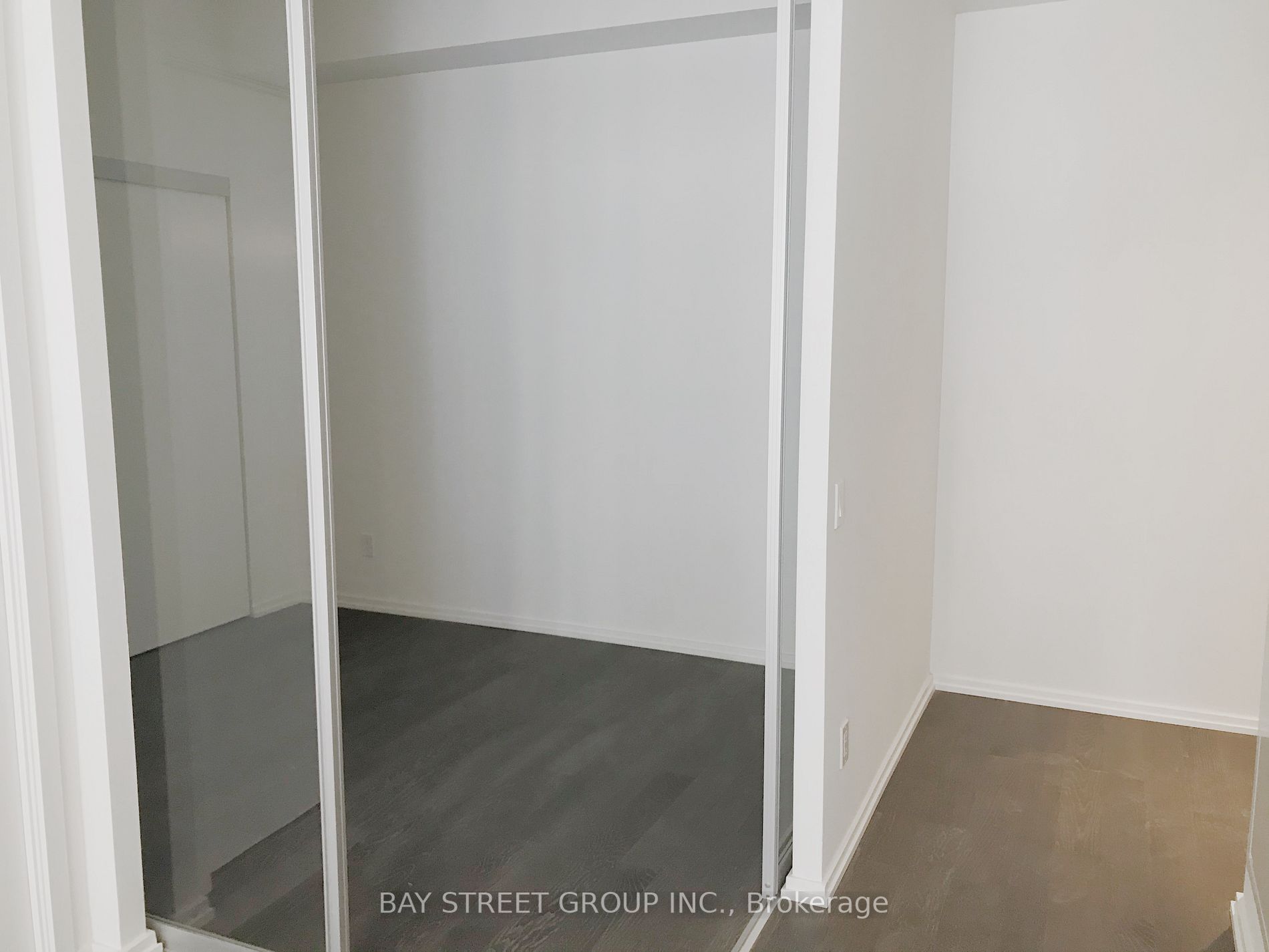 5 Soudan Ave, #902
