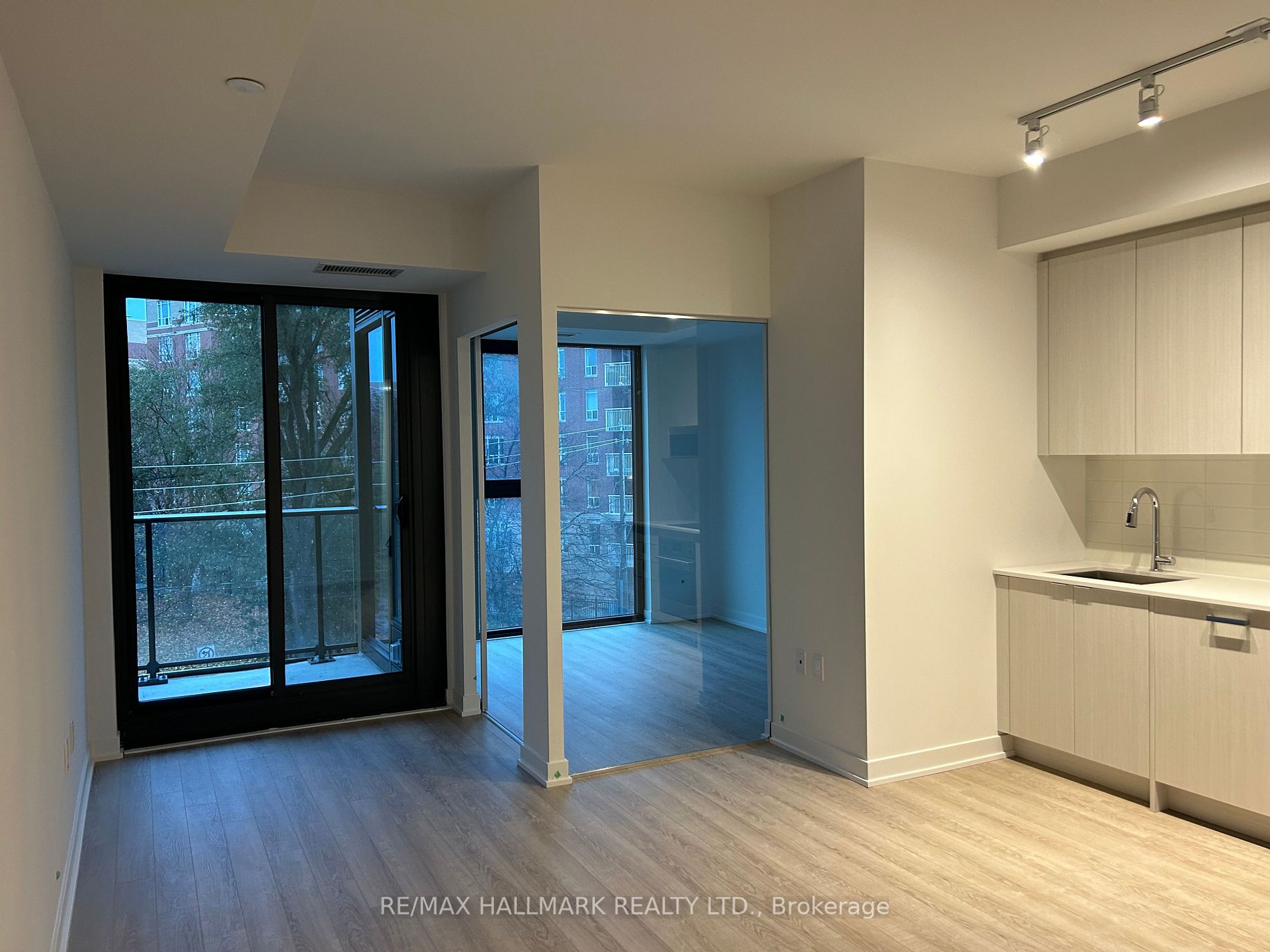 250 Lawrence Ave, #312