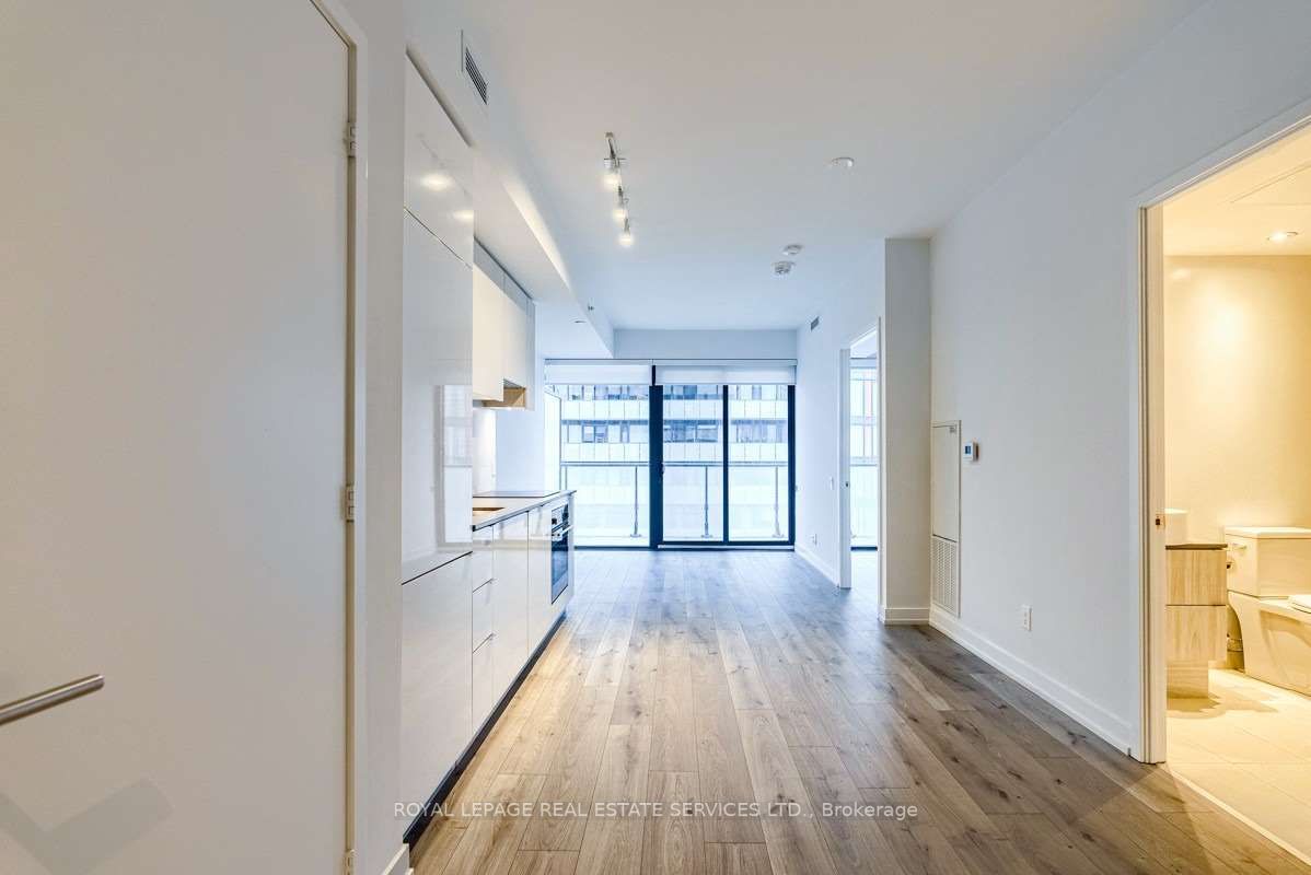 161 Roehampton Ave, #3707