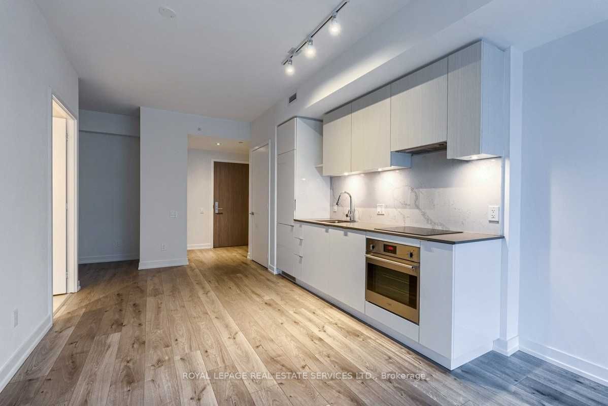 161 Roehampton Ave, #3707