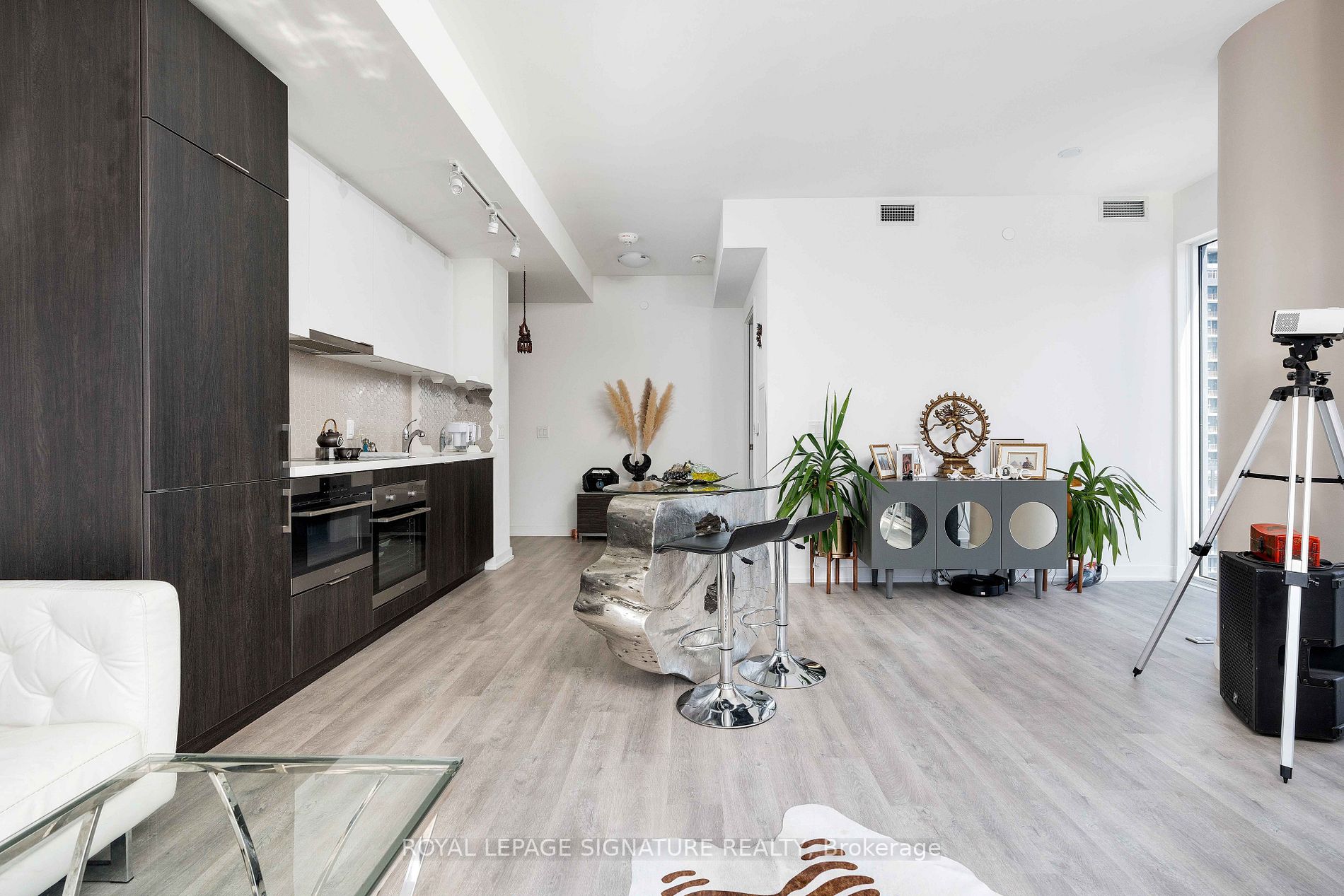 158 Front St E, #1402
