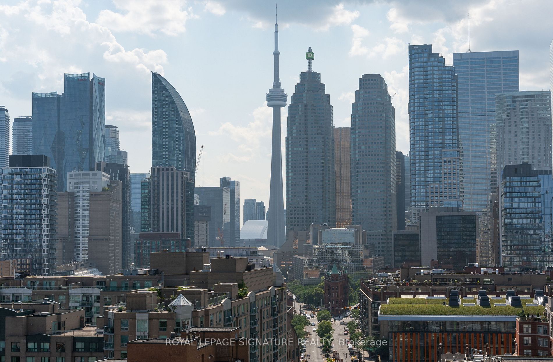 158 Front St E, #1402