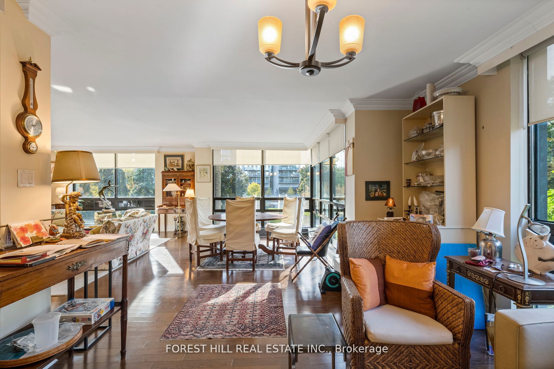 625 Avenue Rd, #302