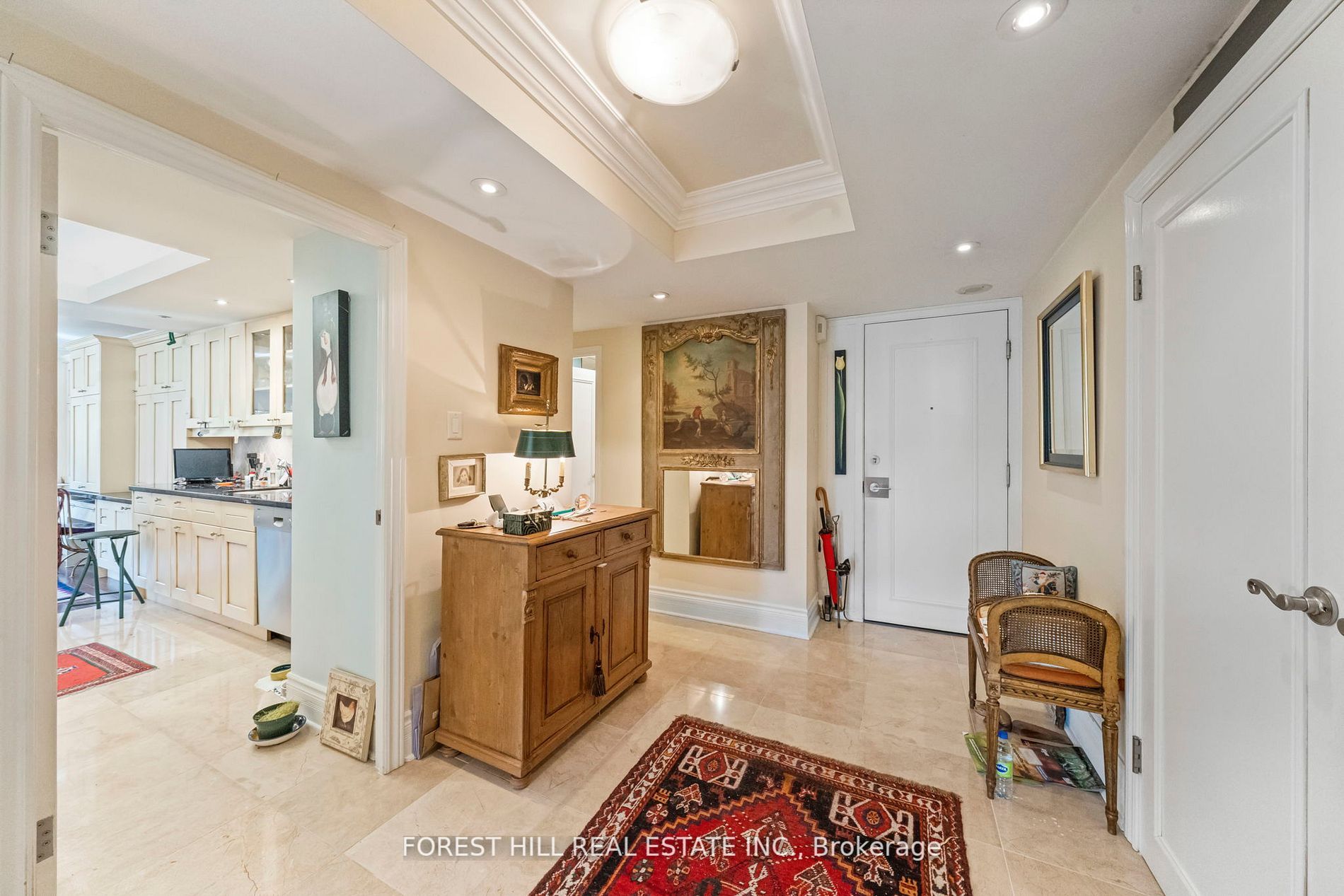 625 Avenue Rd, #302