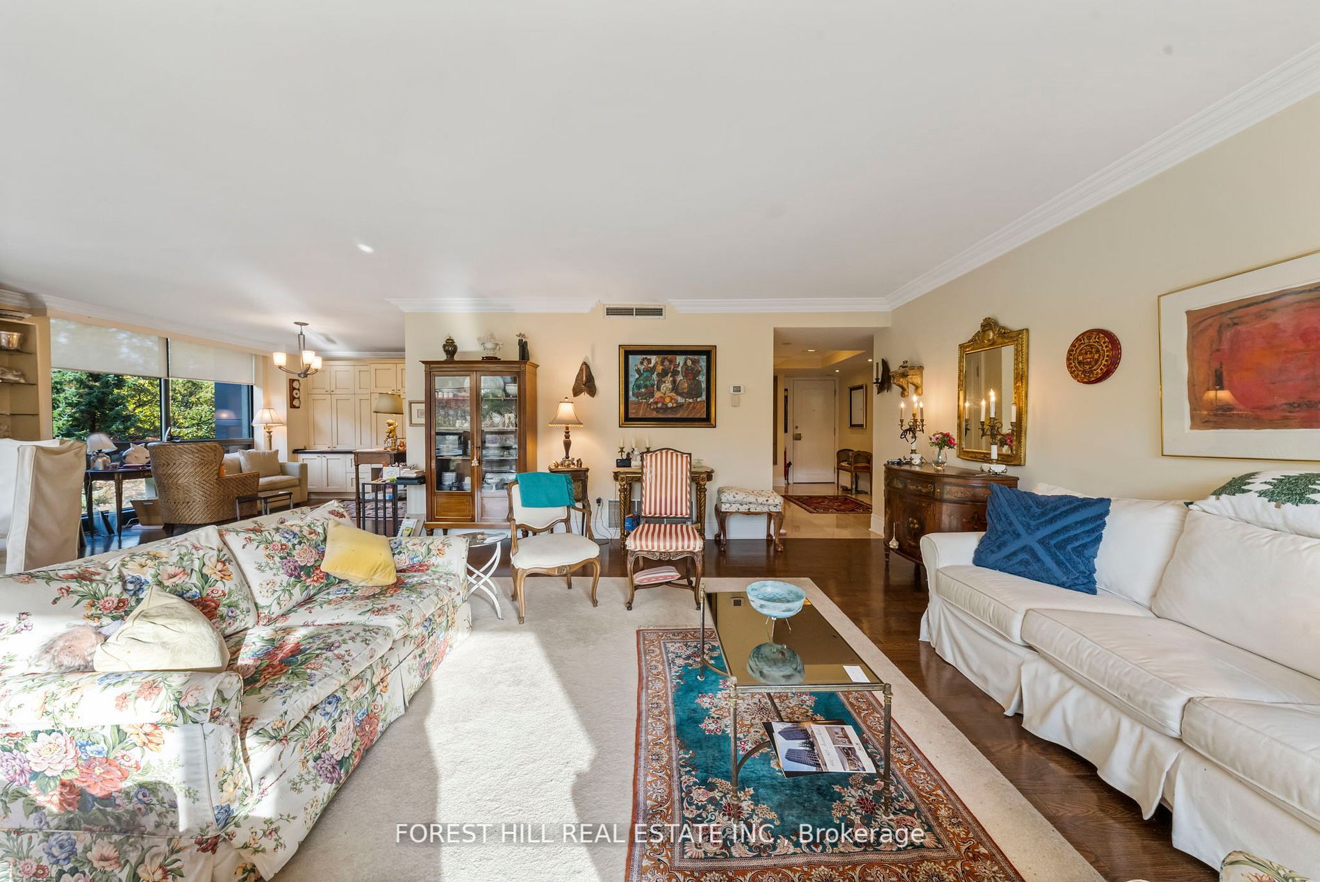 625 Avenue Rd, #302