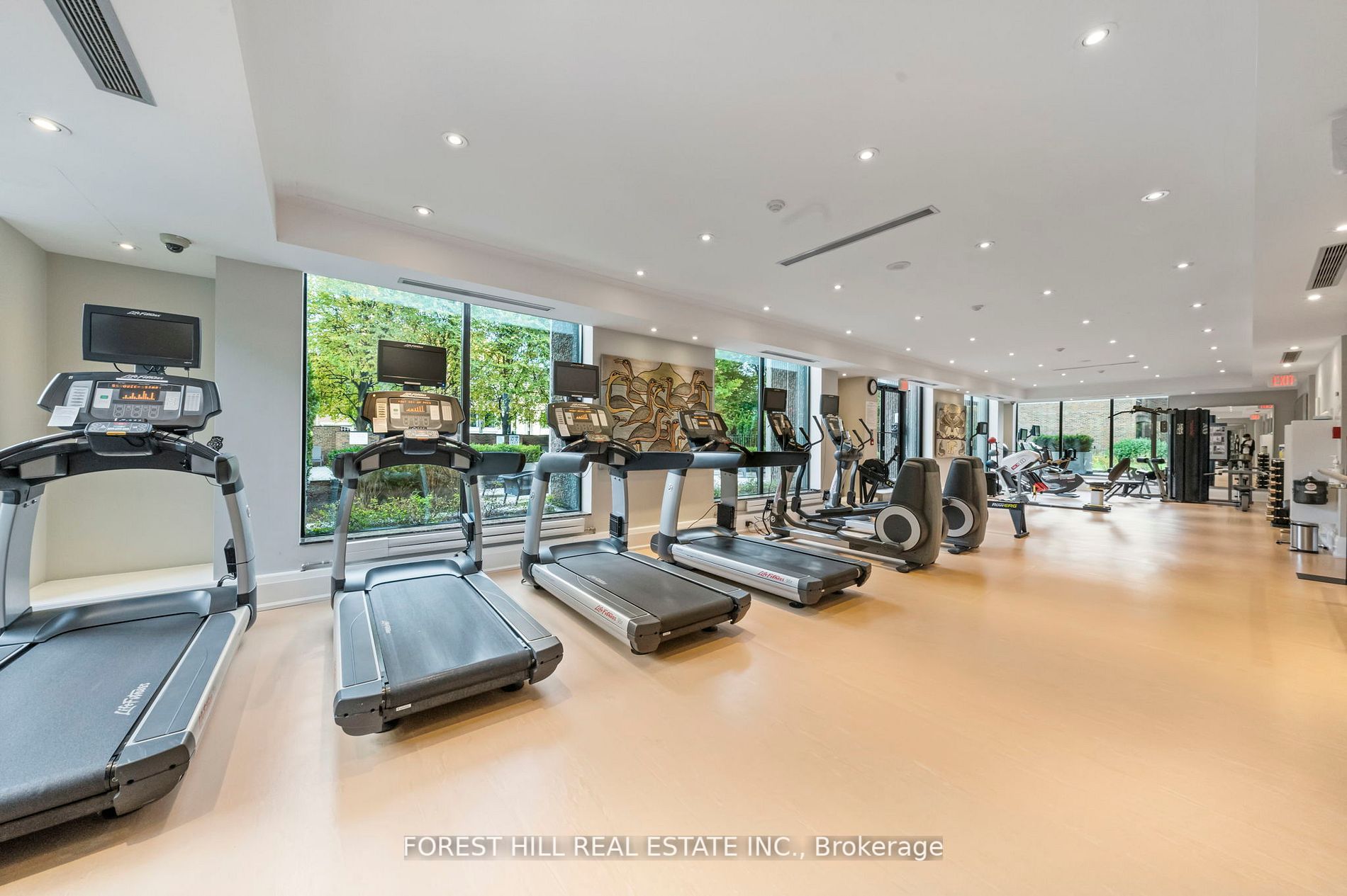 625 Avenue Rd, #302