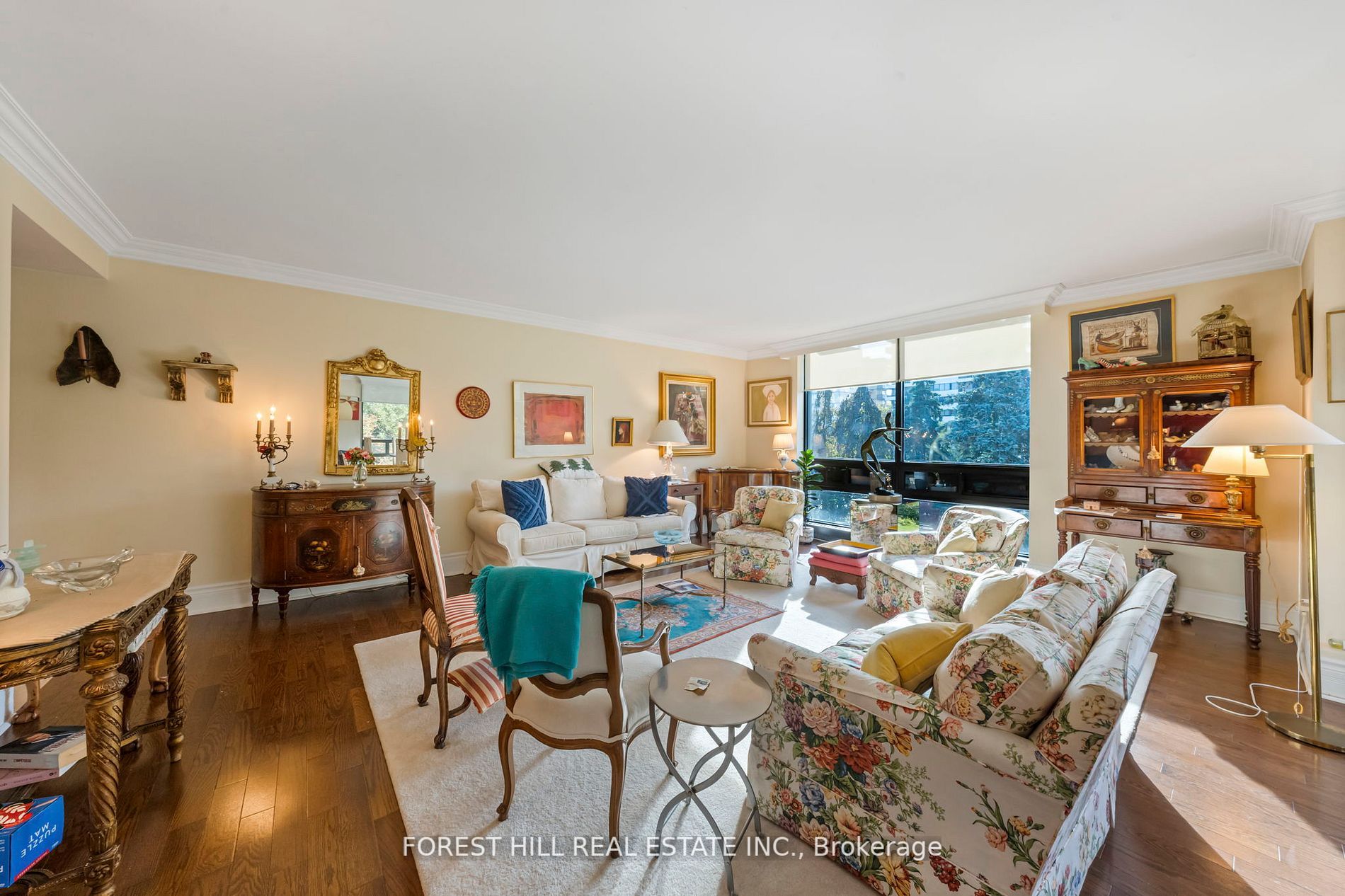 625 Avenue Rd, #302