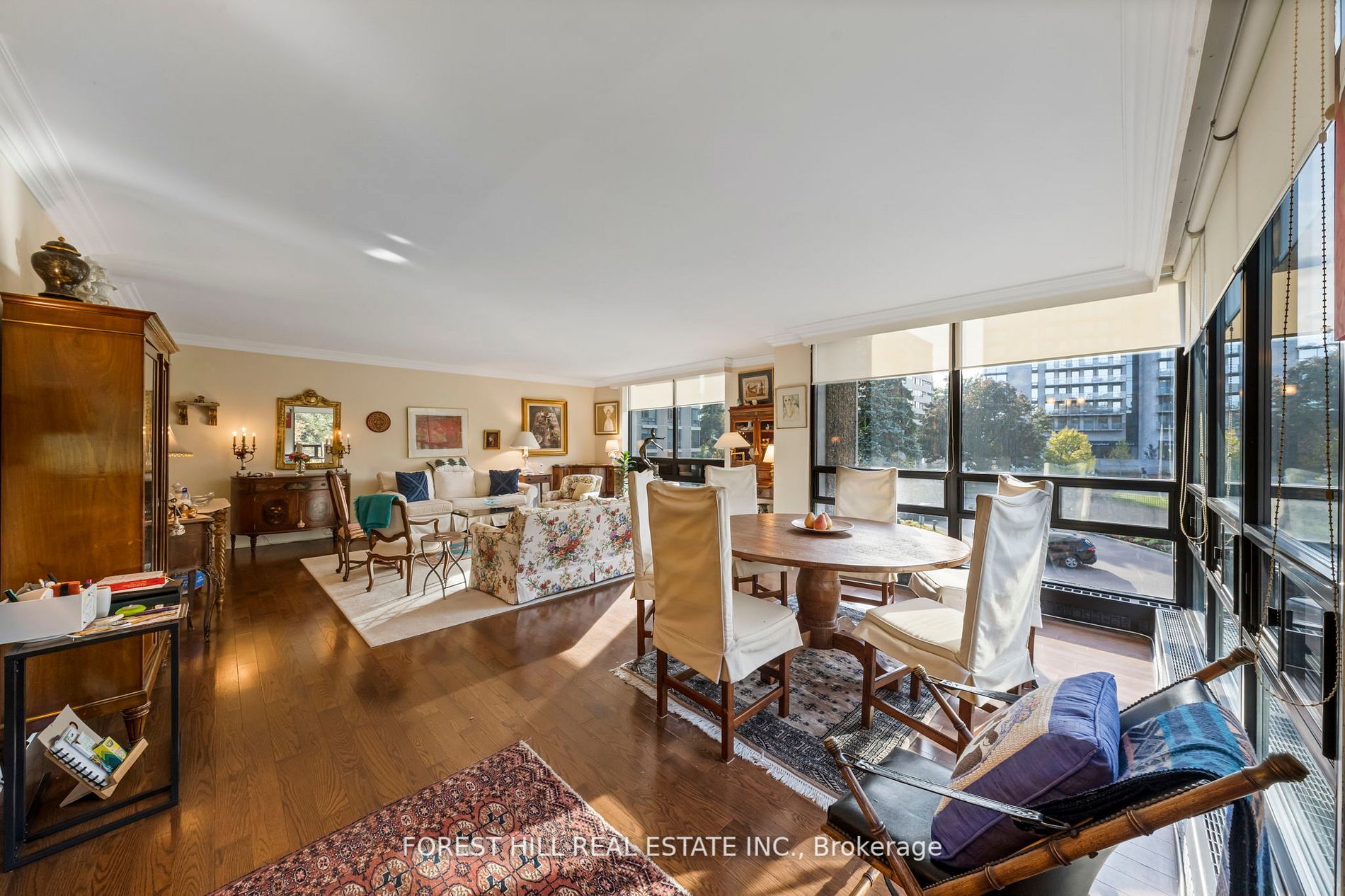625 Avenue Rd, #302