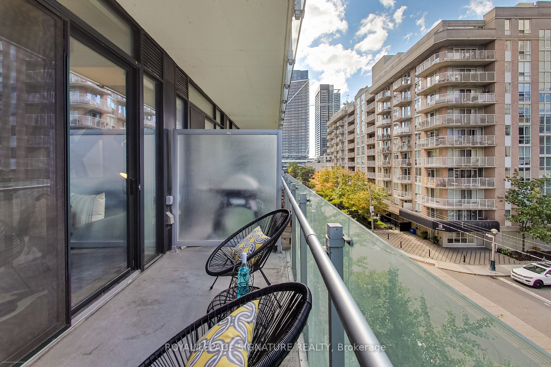 25 Stafford St, #410