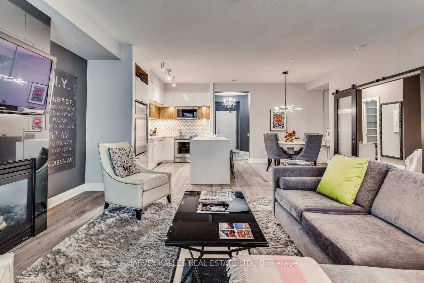 20 Scrivener Square #418