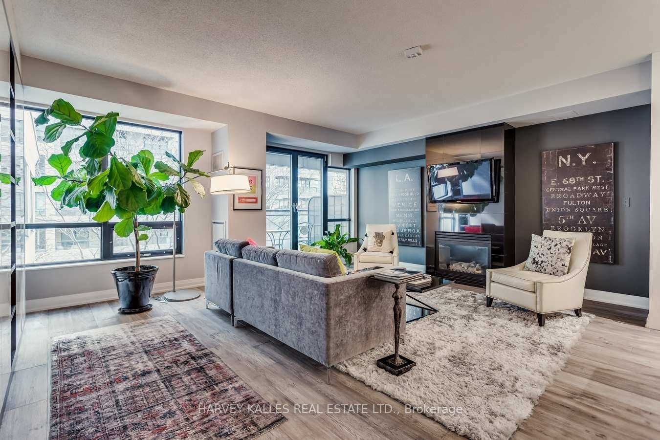 20 Scrivener Square #418