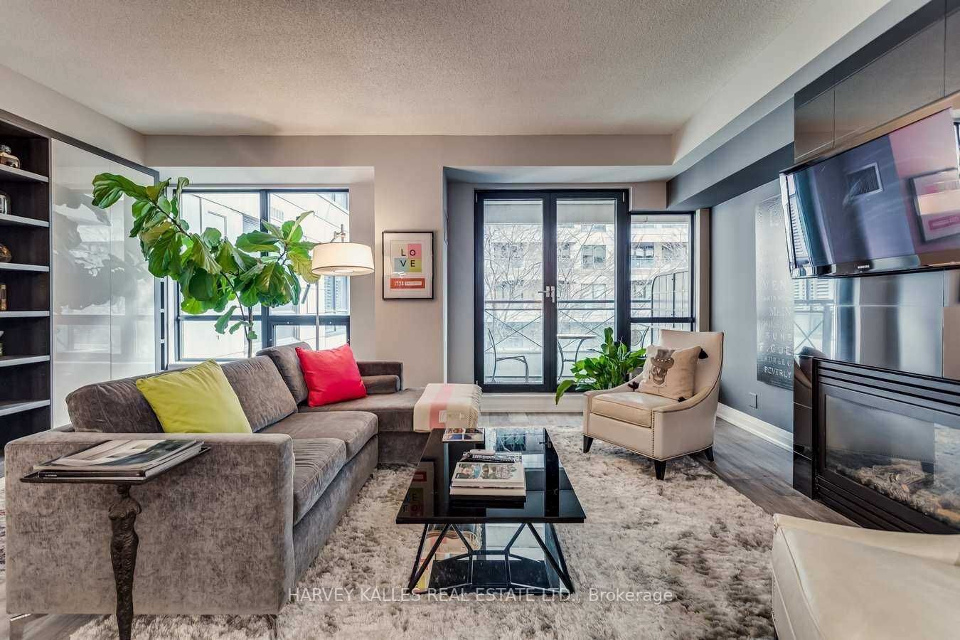 20 Scrivener Square #418