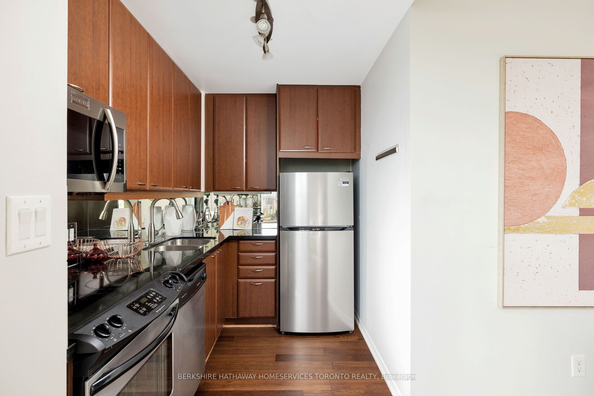308 Palmerston Ave, #Ph18