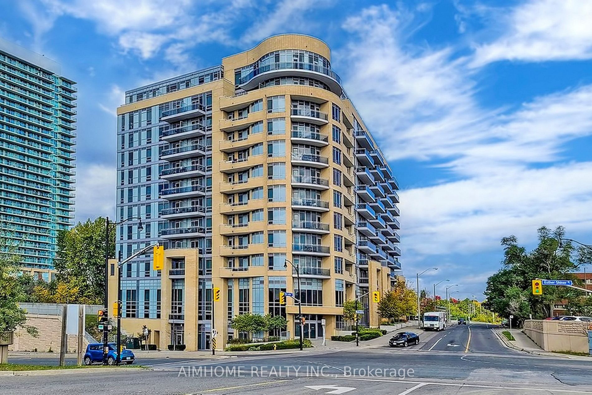 2756 Old Leslie St, #808