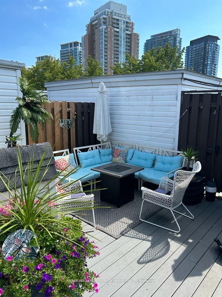 13 Sudbury St, #1304