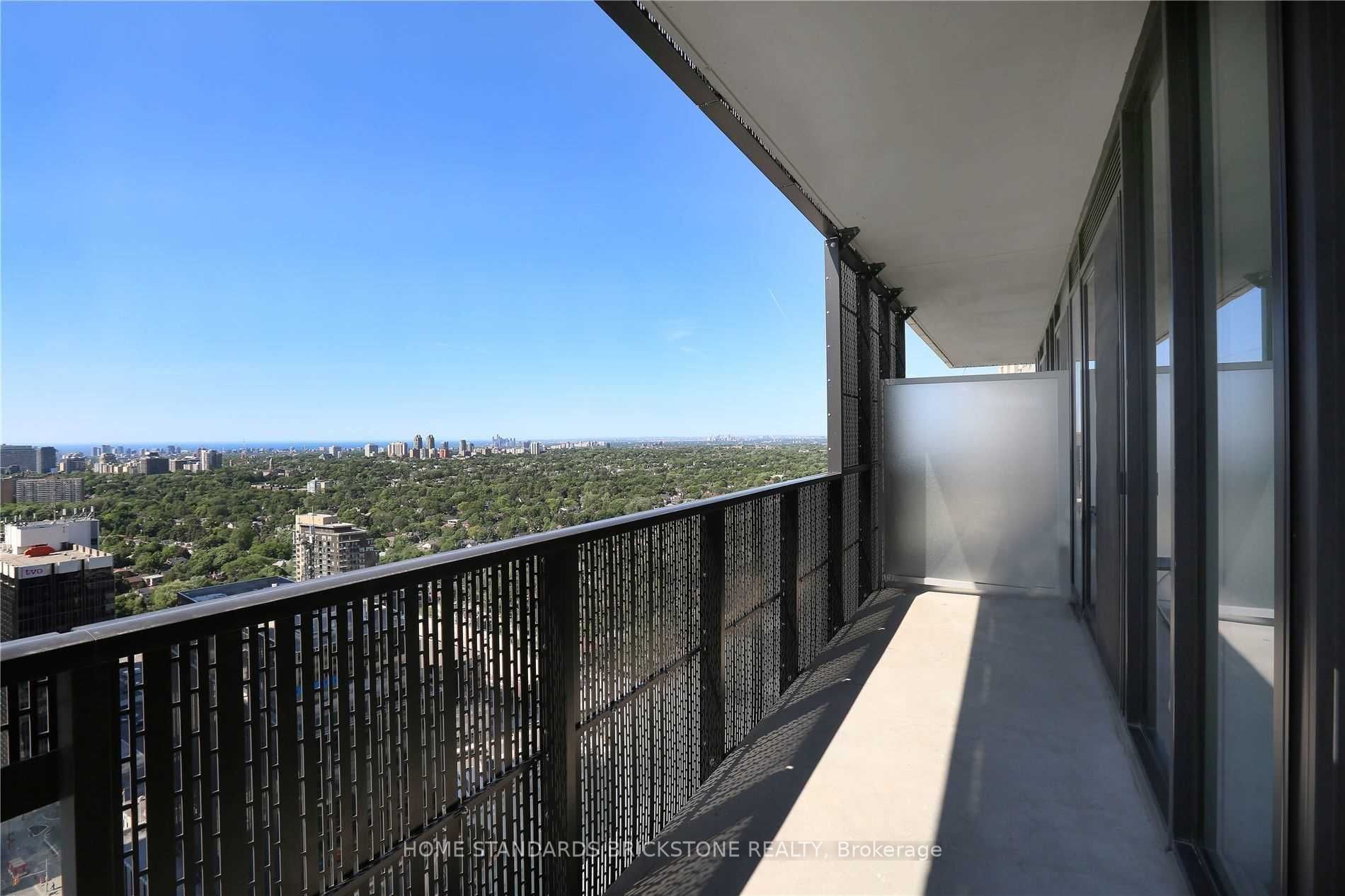 8 Eglinton Ave E, #2901