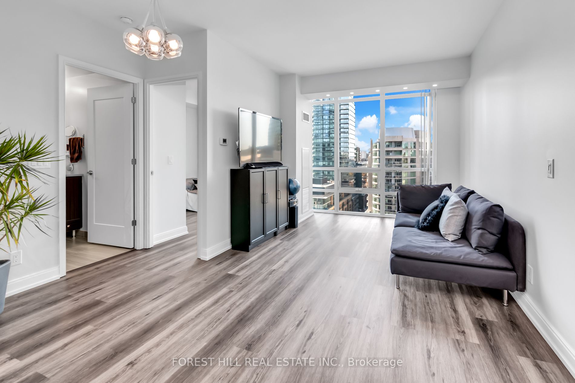 825 Church St, #1701