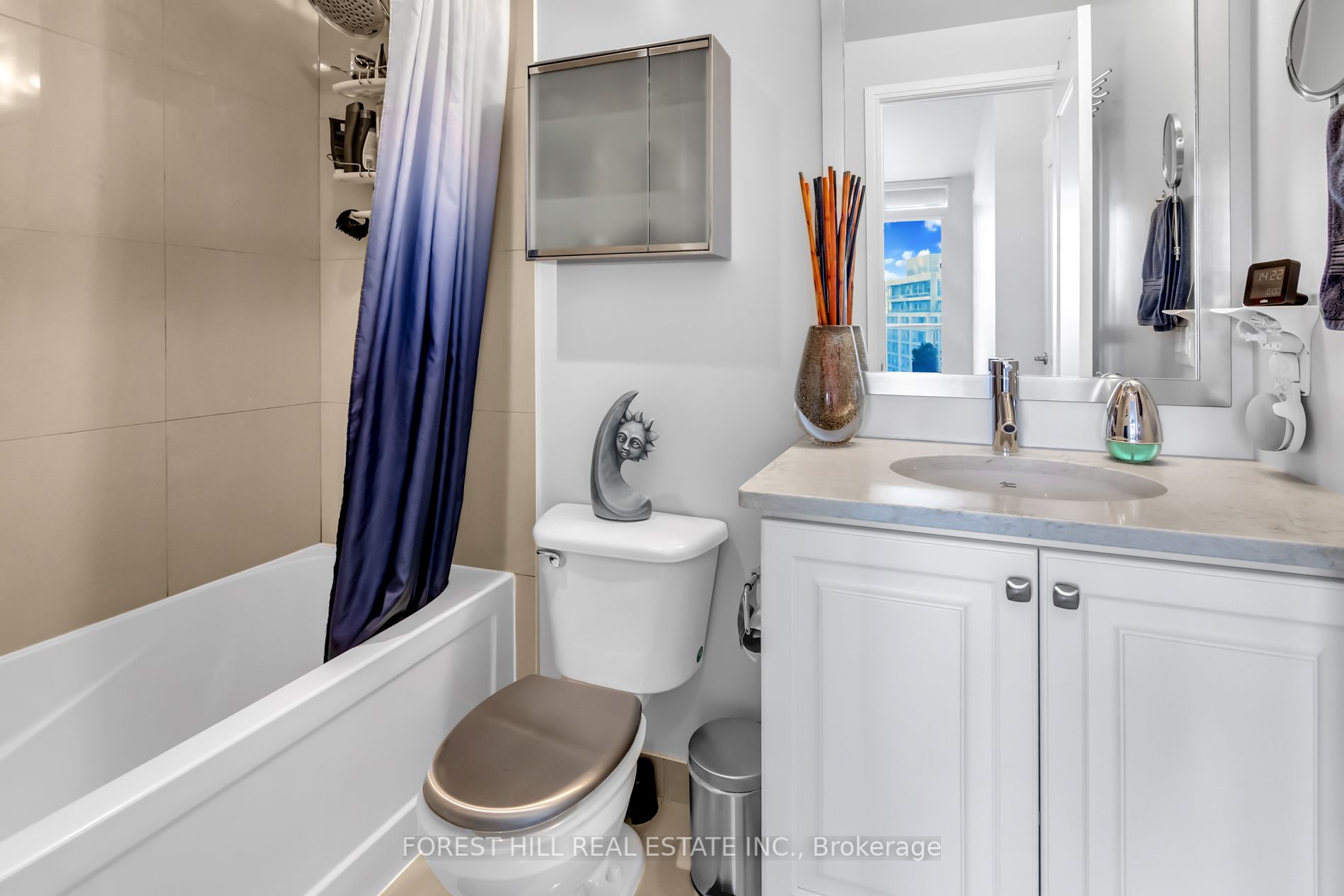 825 Church St, #1701