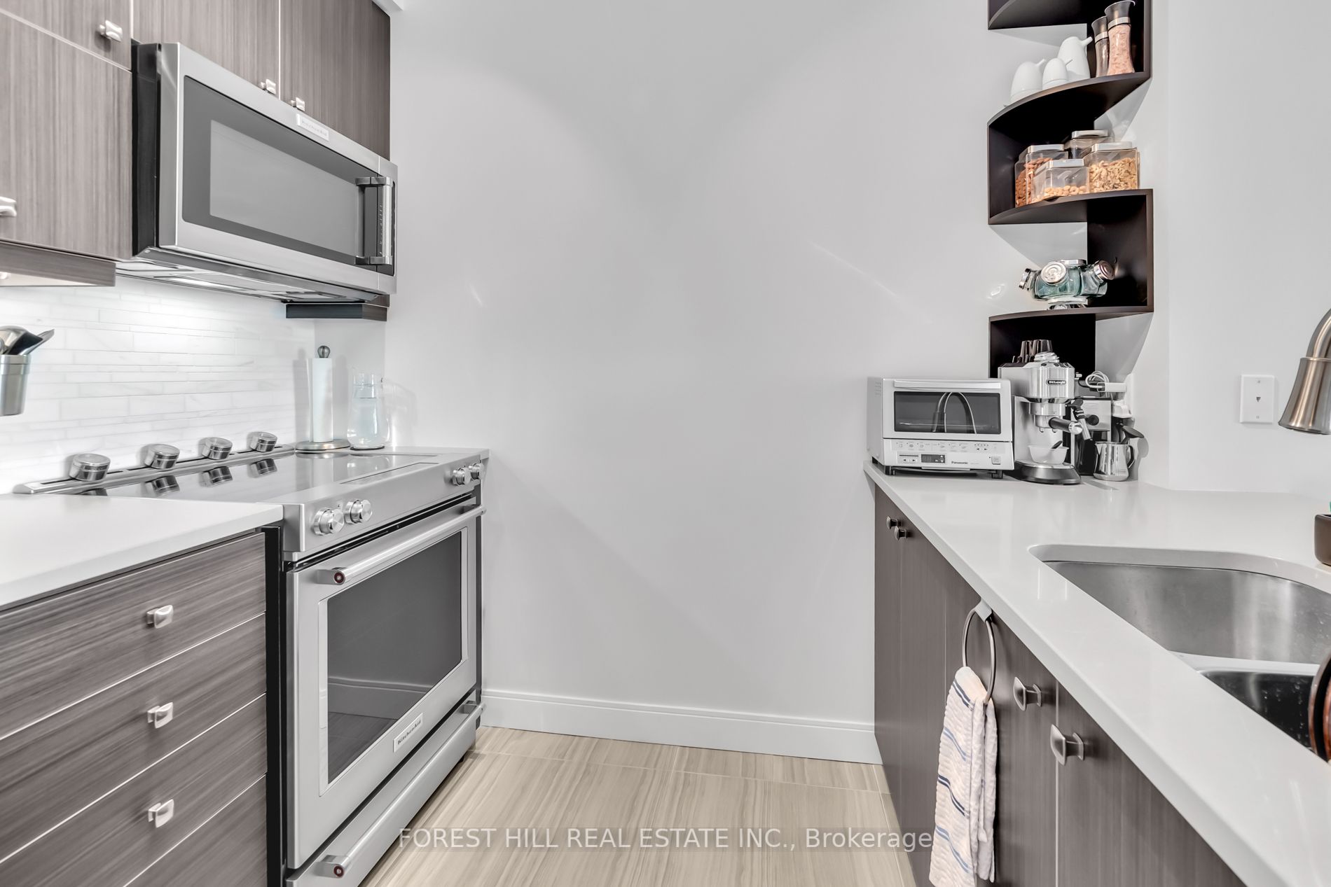 825 Church St, #1701