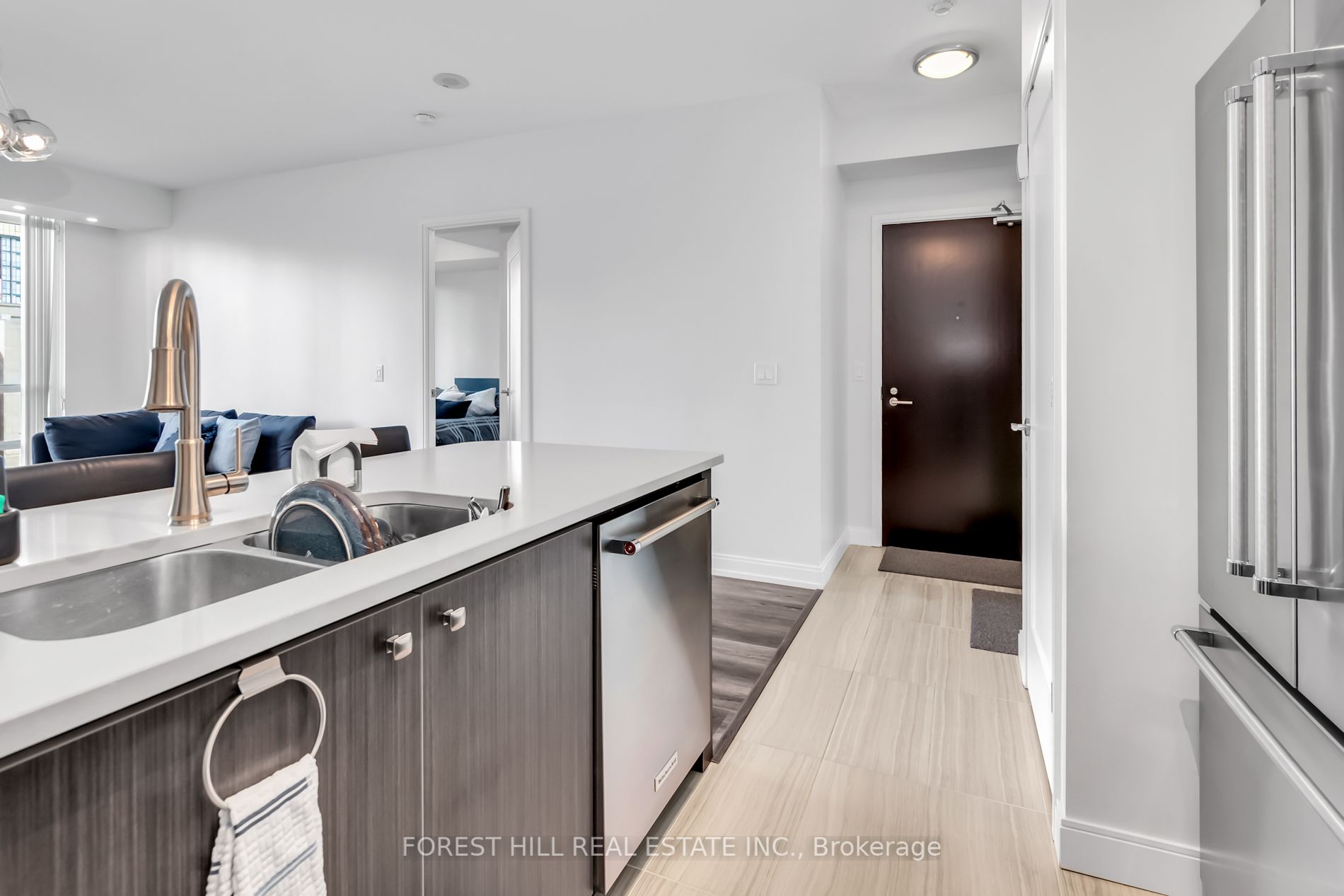 825 Church St, #1701