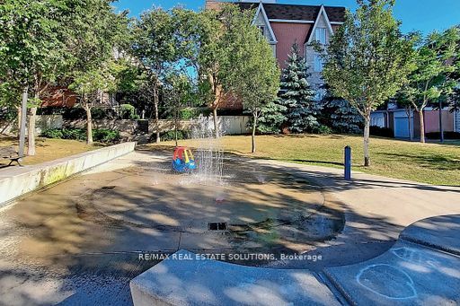 38 Joe Shuster Way, #611
