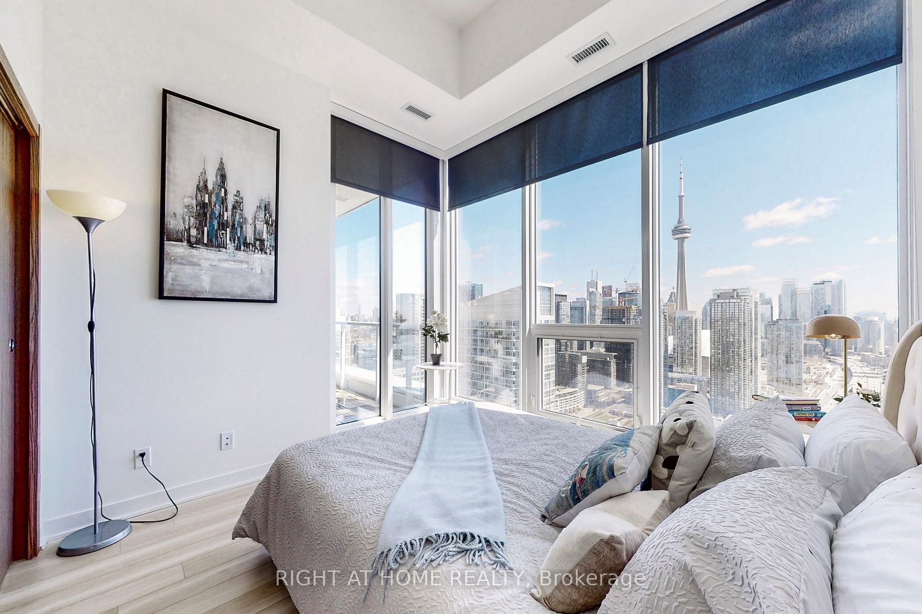 17 Bathurst St, #Ph02