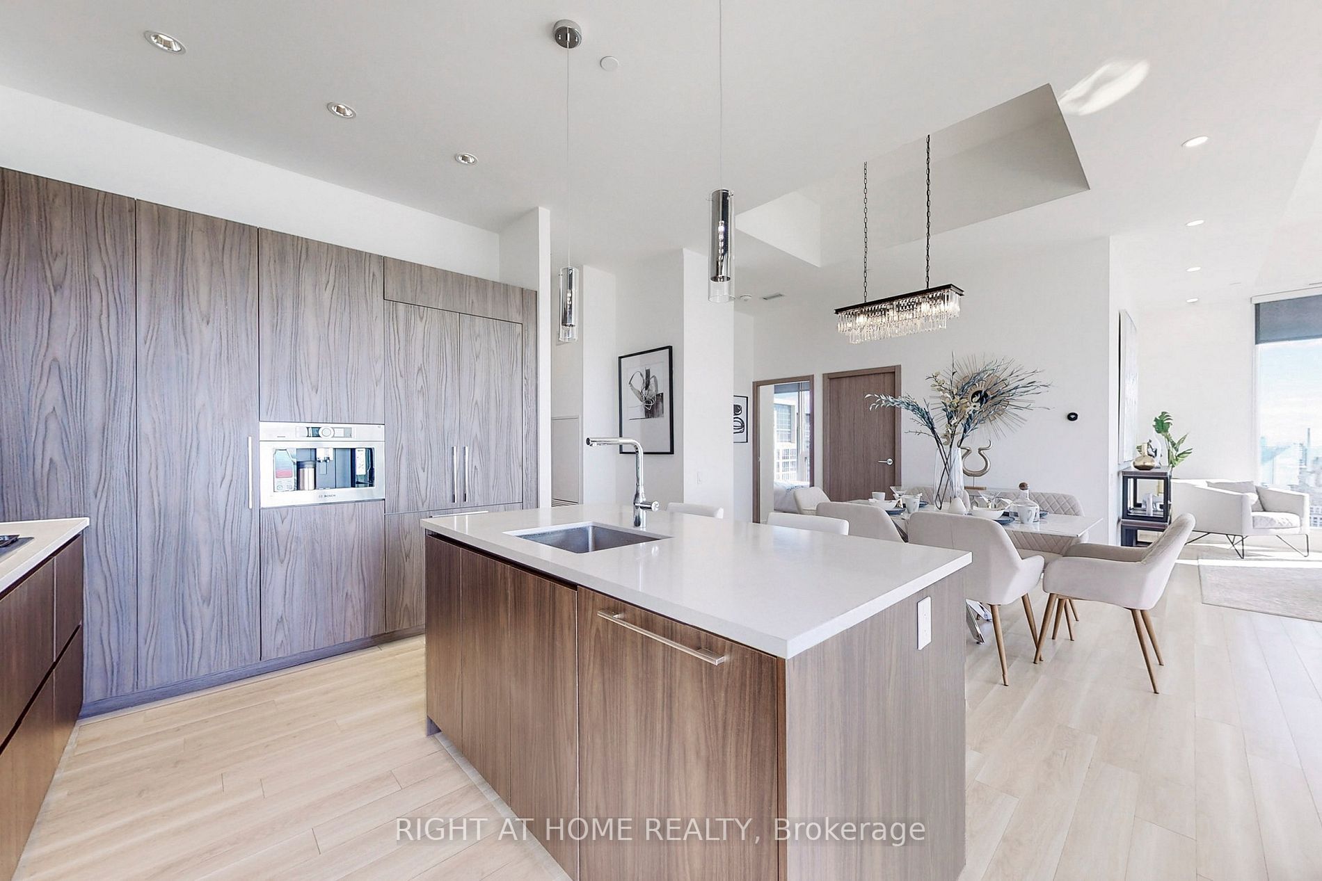 17 Bathurst St, #Ph02