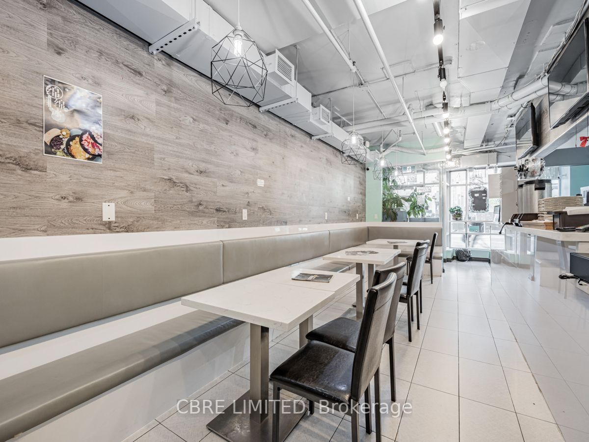 2375 Yonge St