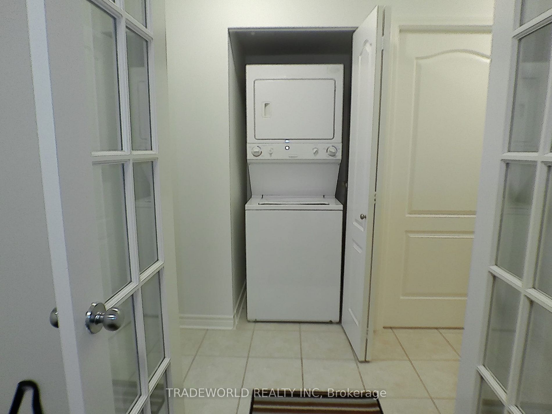 3 Rean Dr, #1608