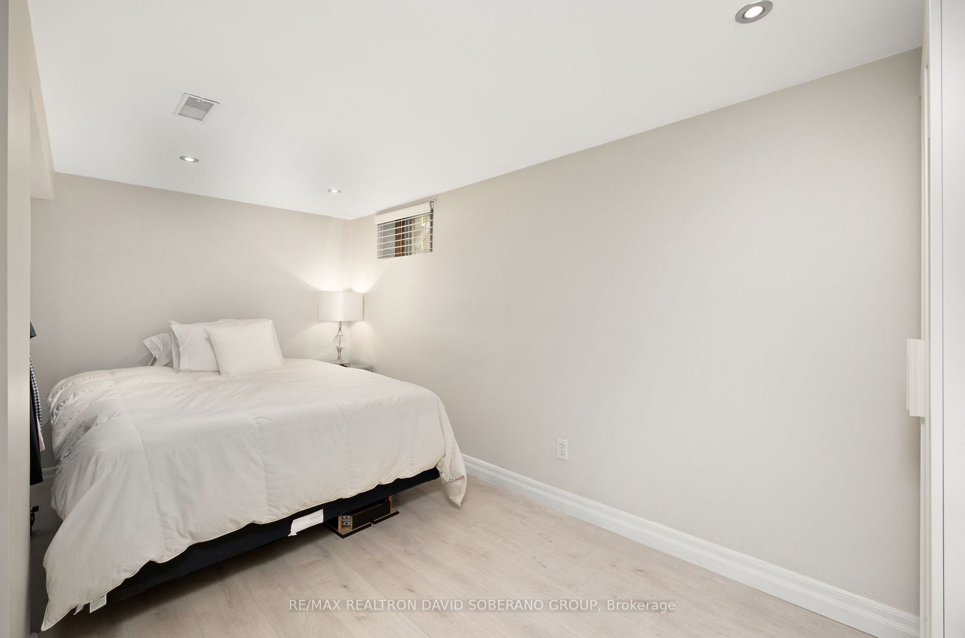 144 Lawrence Ave W