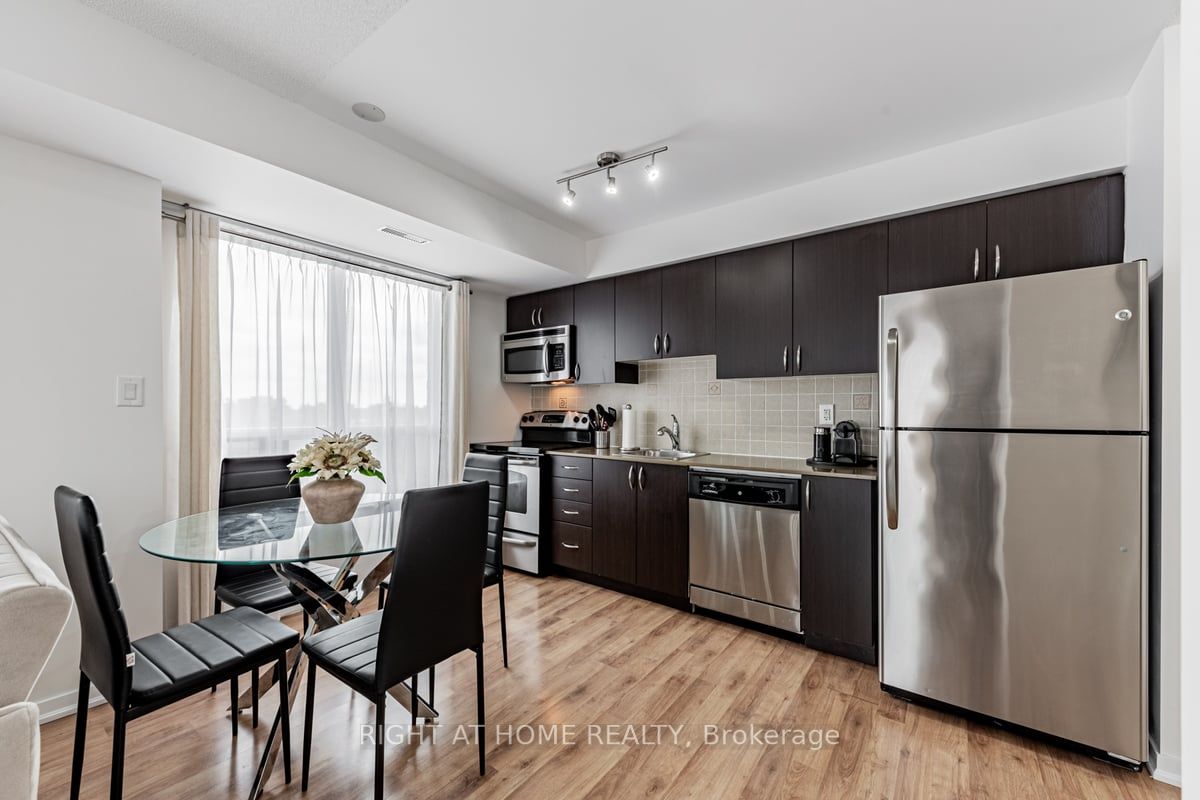 801 Sheppard Ave W, #502