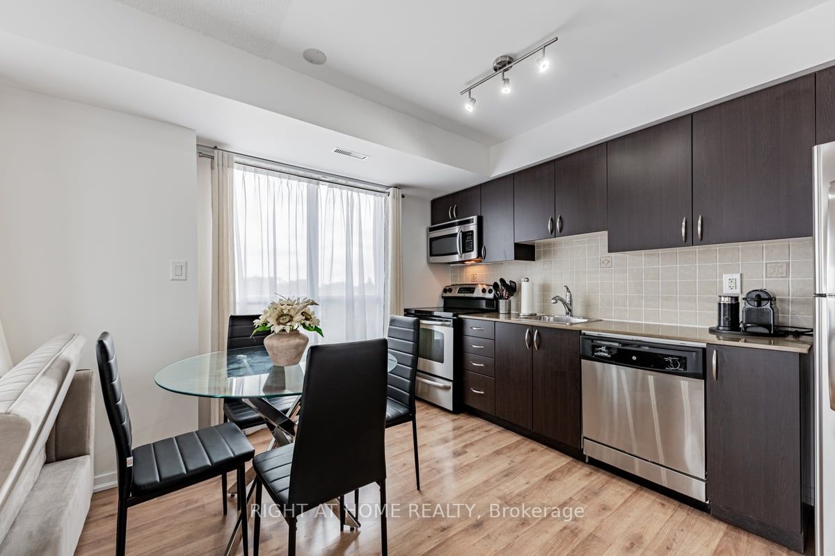801 Sheppard Ave W, #502
