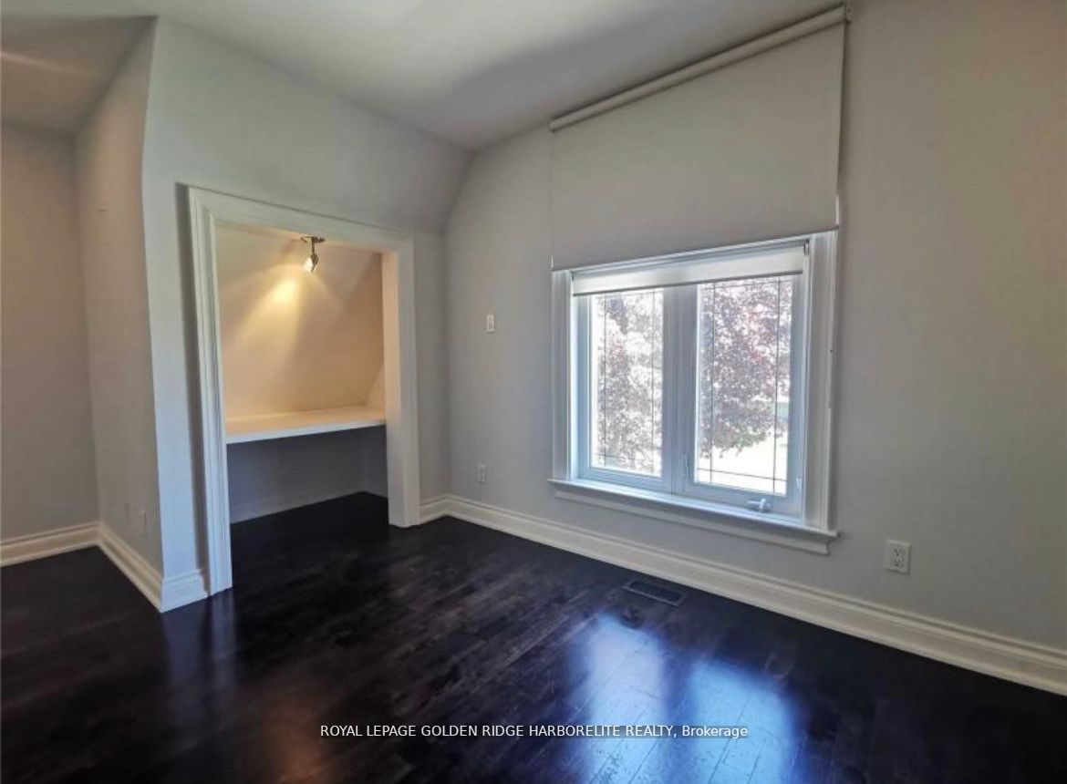 349 Douglas Ave